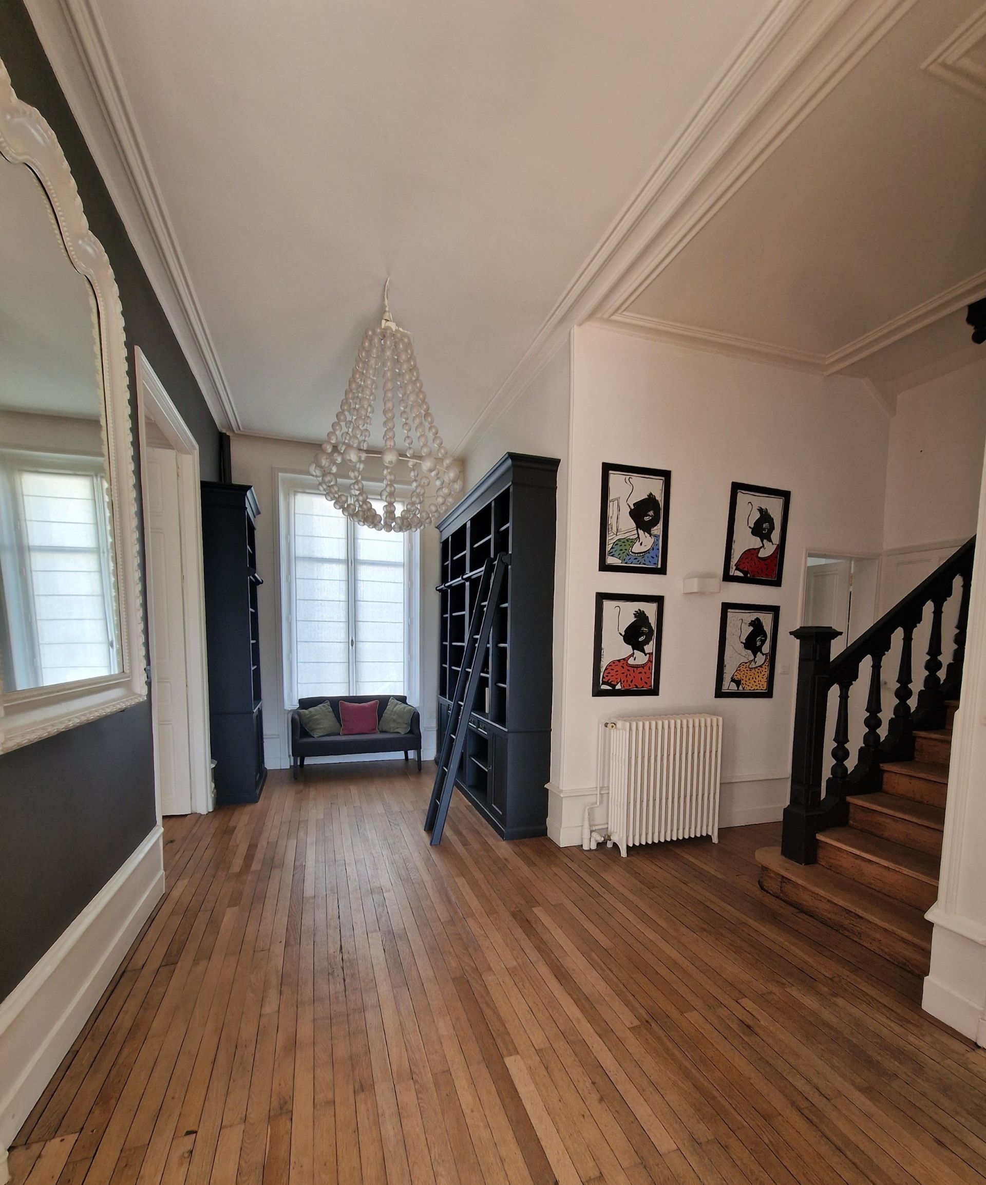 mansion 13 Rooms for sale on NANTES (44000)