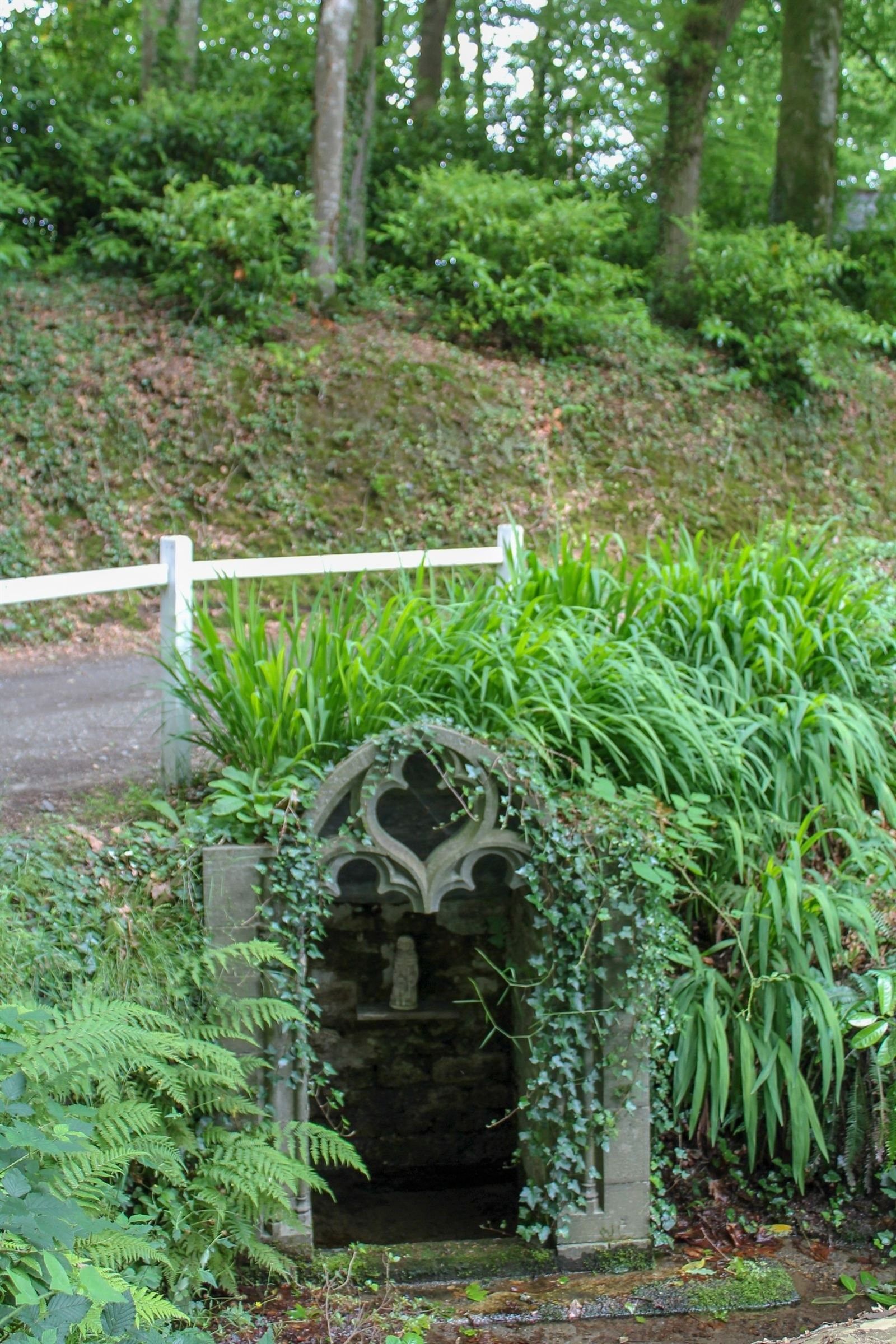 manor house 12 Rooms for sale on LANDERNEAU (29800)