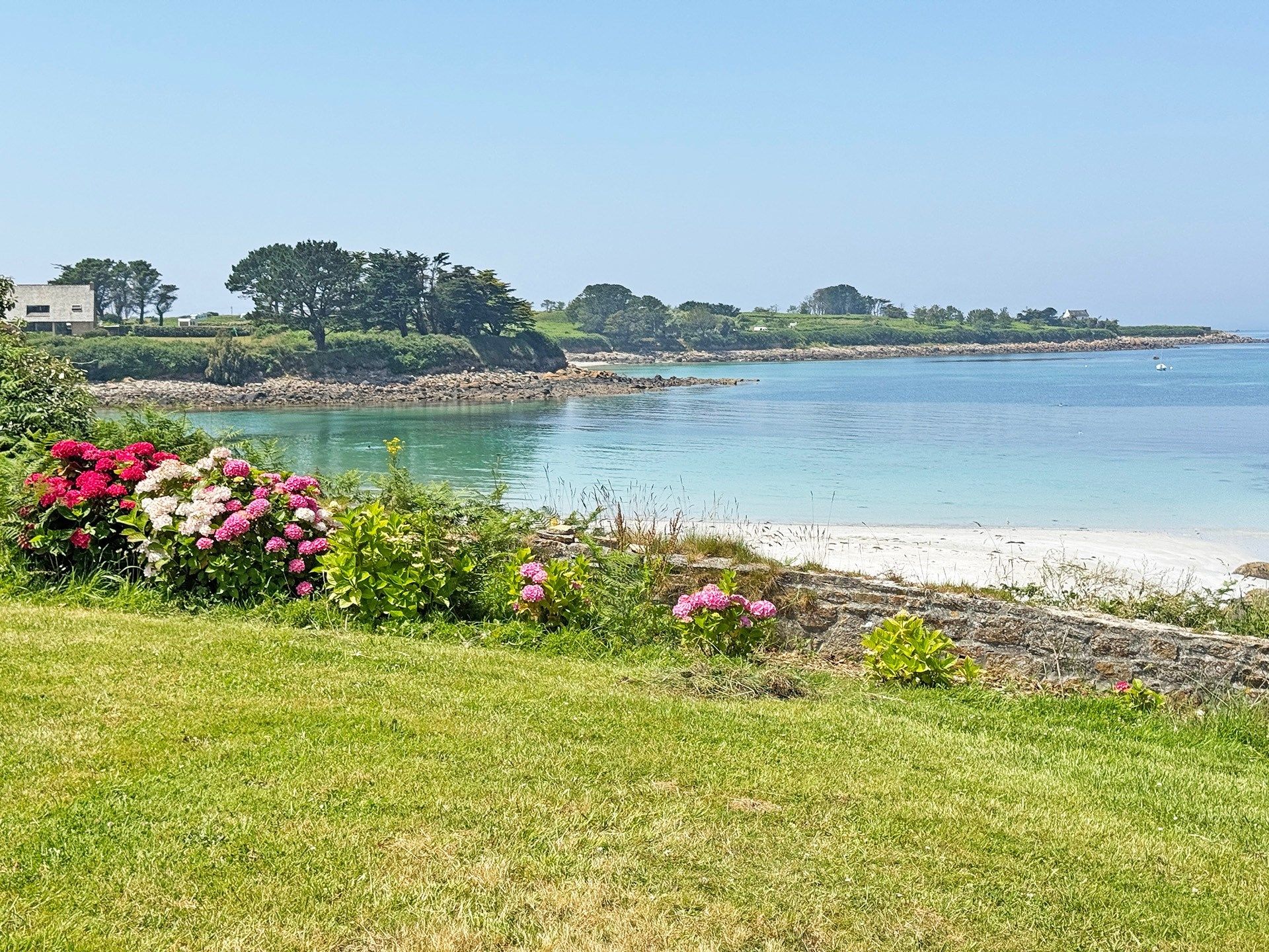 luxury house 10 Rooms for sale on LANDEDA (29870)