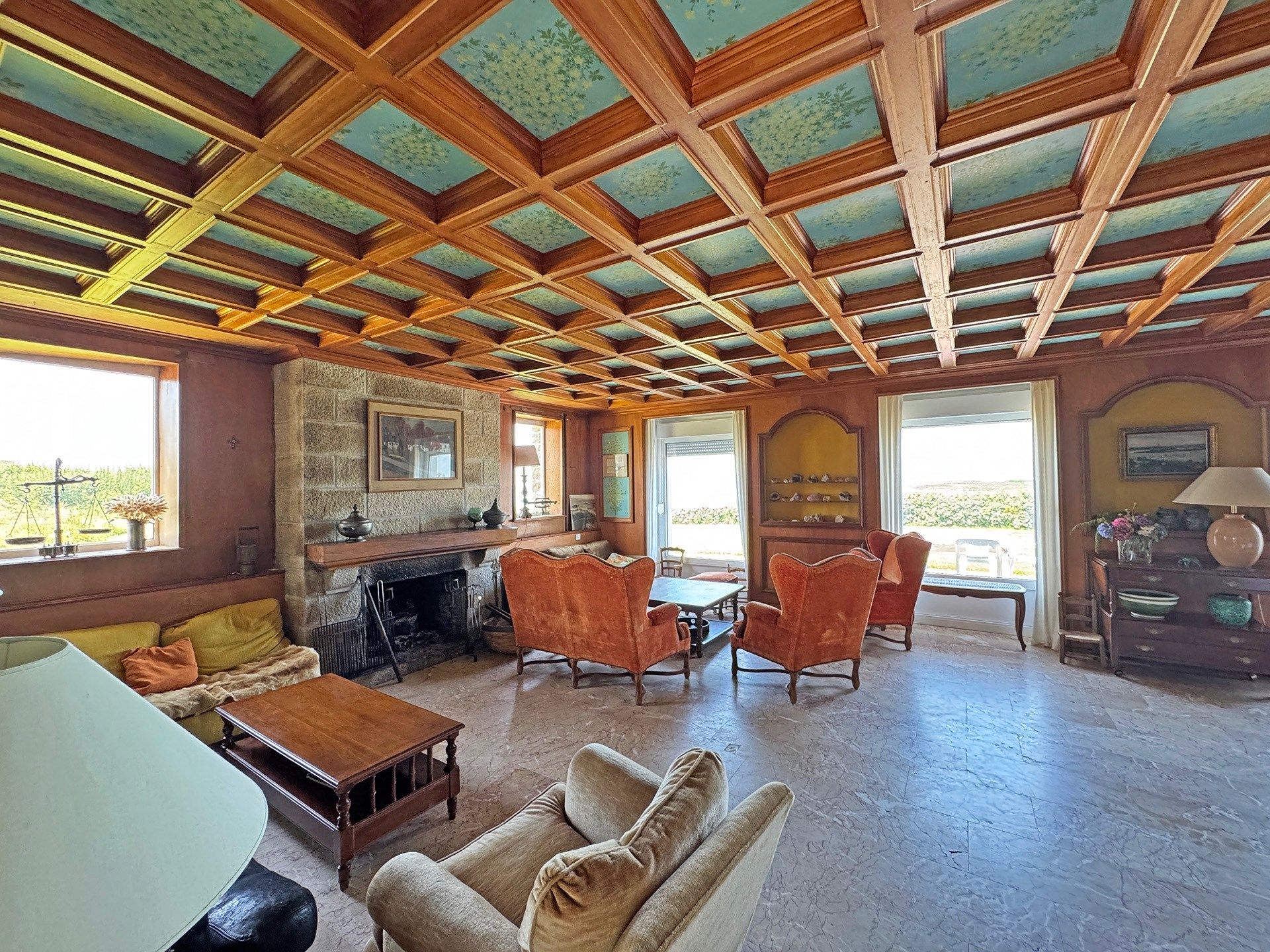 luxury house 10 Rooms for sale on LANDEDA (29870)