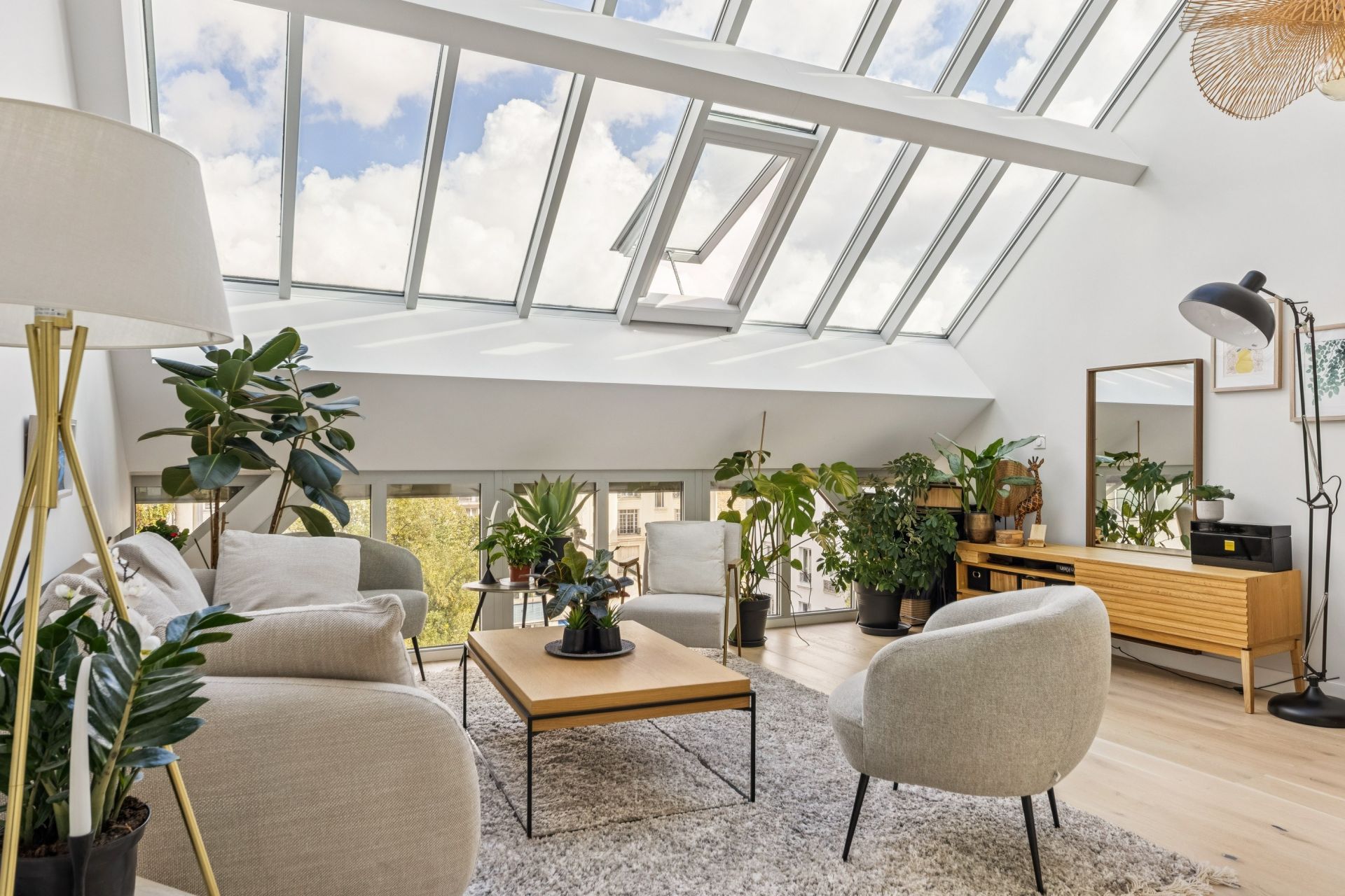 luxury apartment 3 Rooms for sale on PARIS (75016)