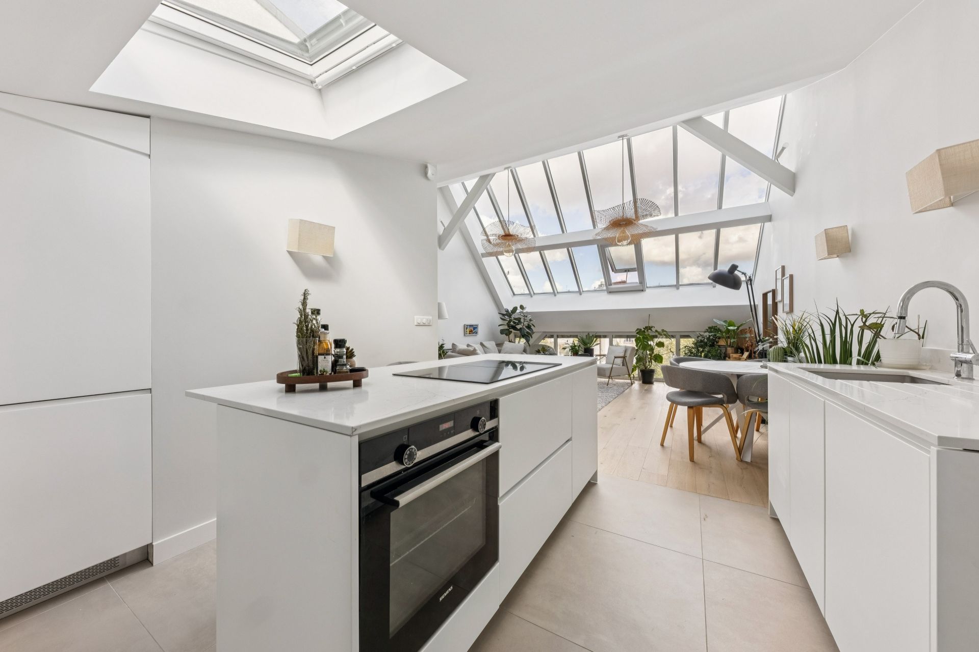 luxury apartment 3 Rooms for sale on PARIS (75016)