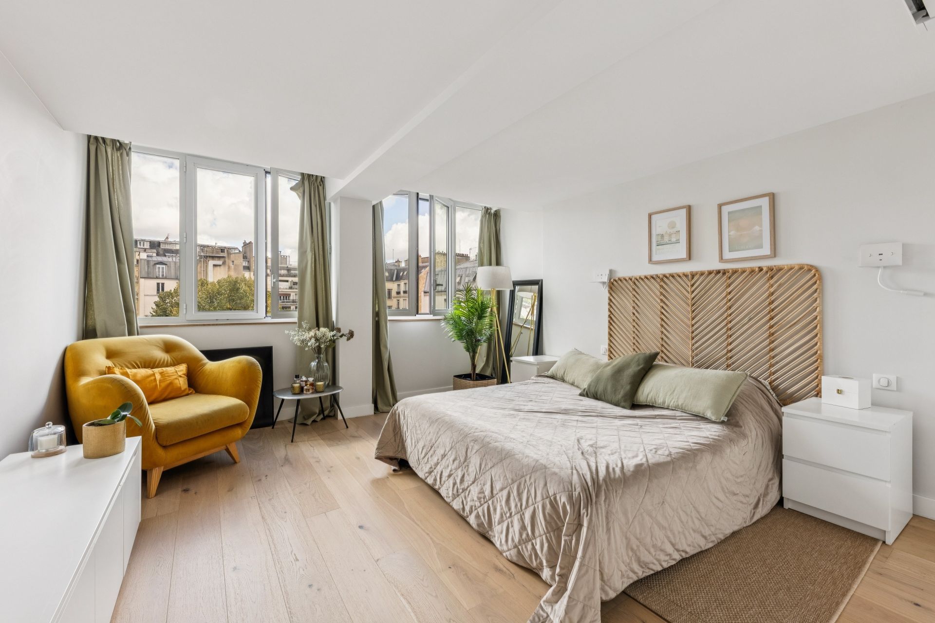 luxury apartment 3 Rooms for sale on PARIS (75016)