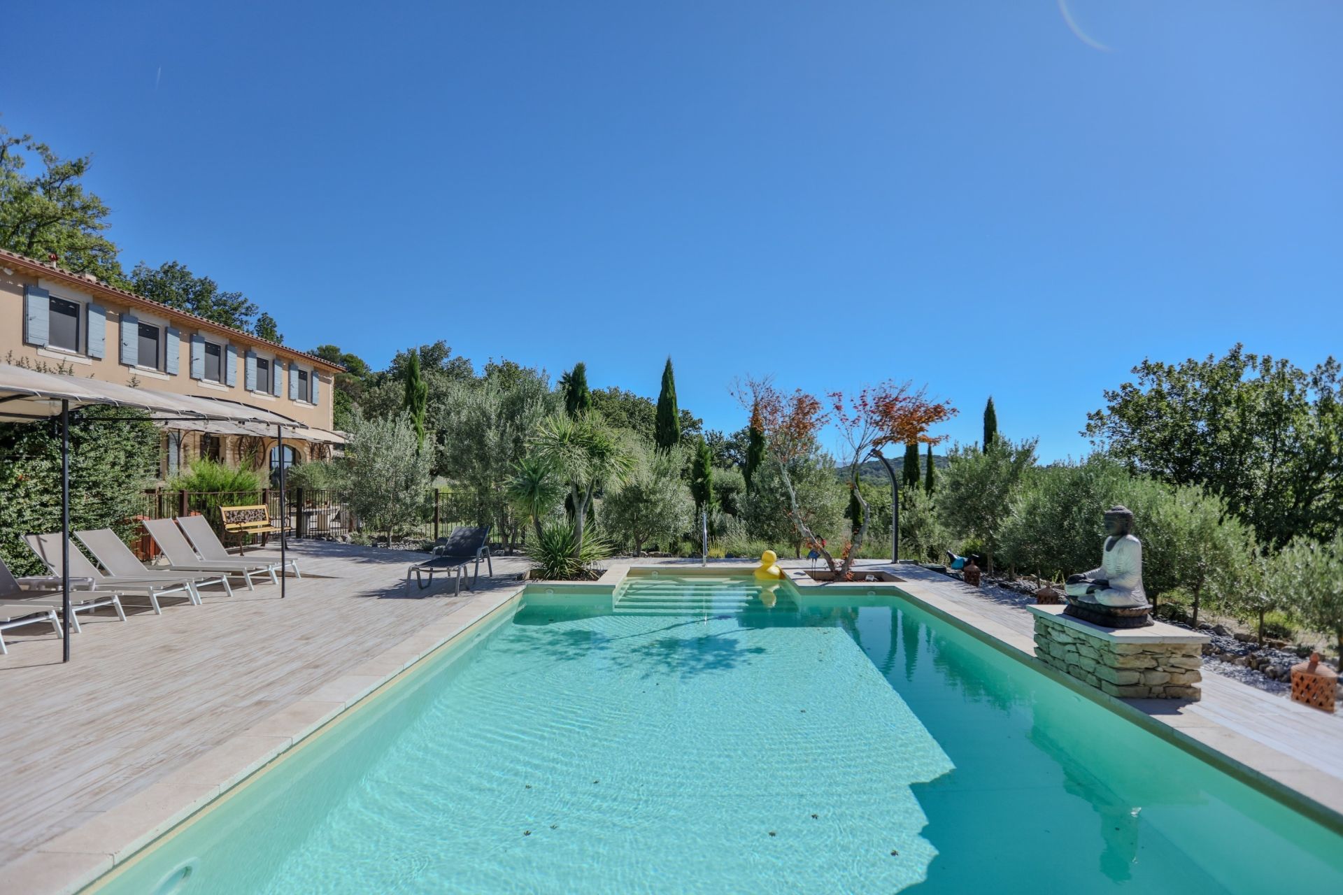 luxury property 10 Rooms for sale on MURS (84220)