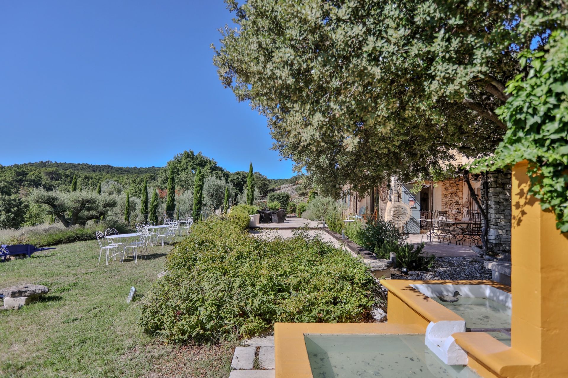 luxury property 10 Rooms for sale on MURS (84220)