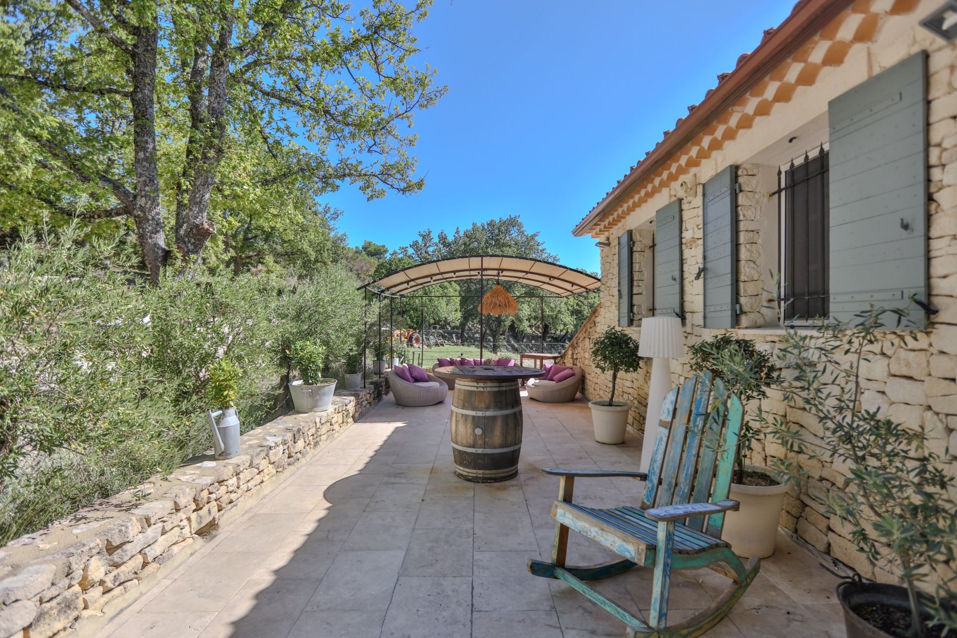 propriété de luxe 10 Pièces en vente sur MURS (84220)