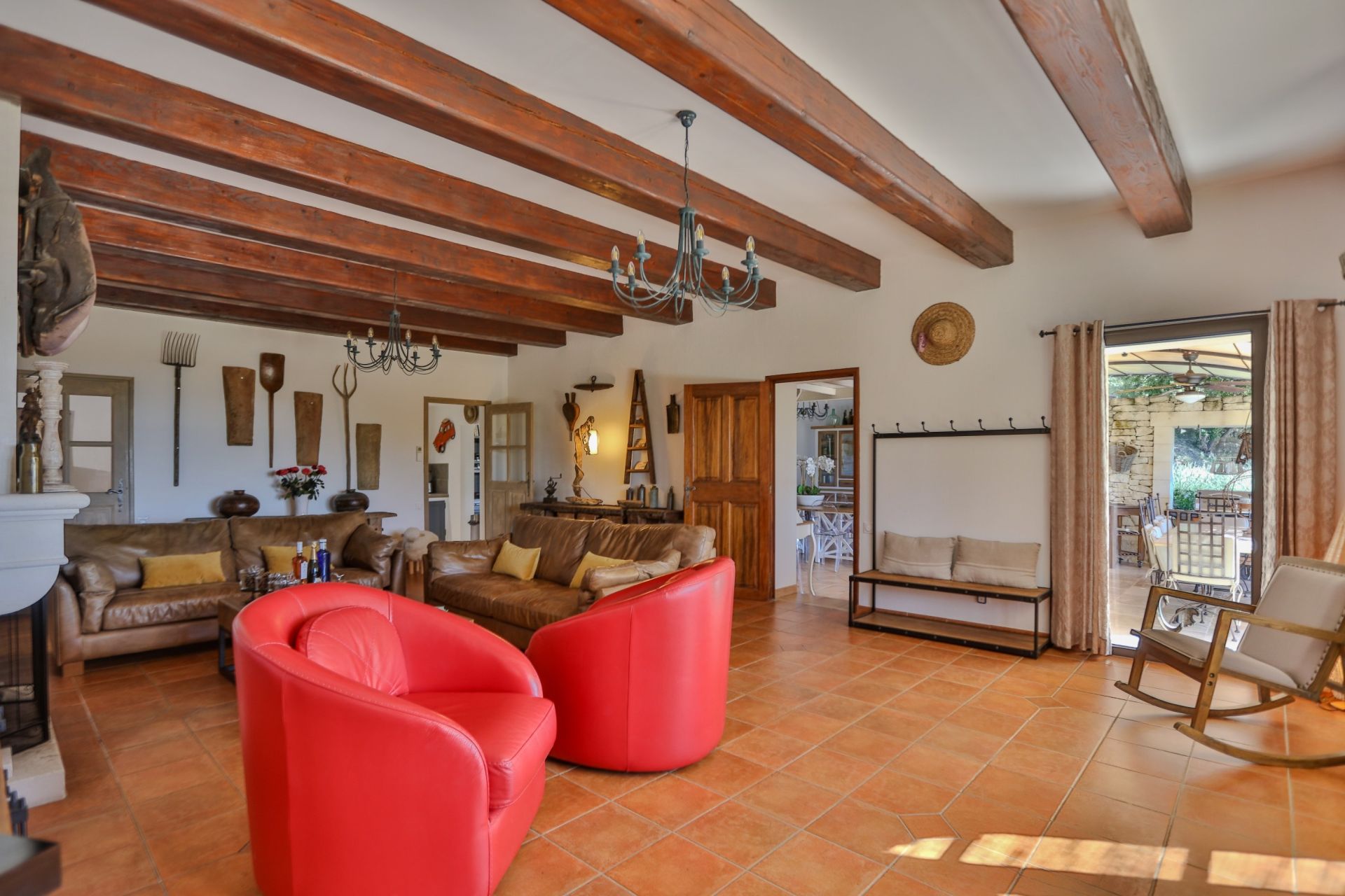 luxury property 10 Rooms for sale on MURS (84220)