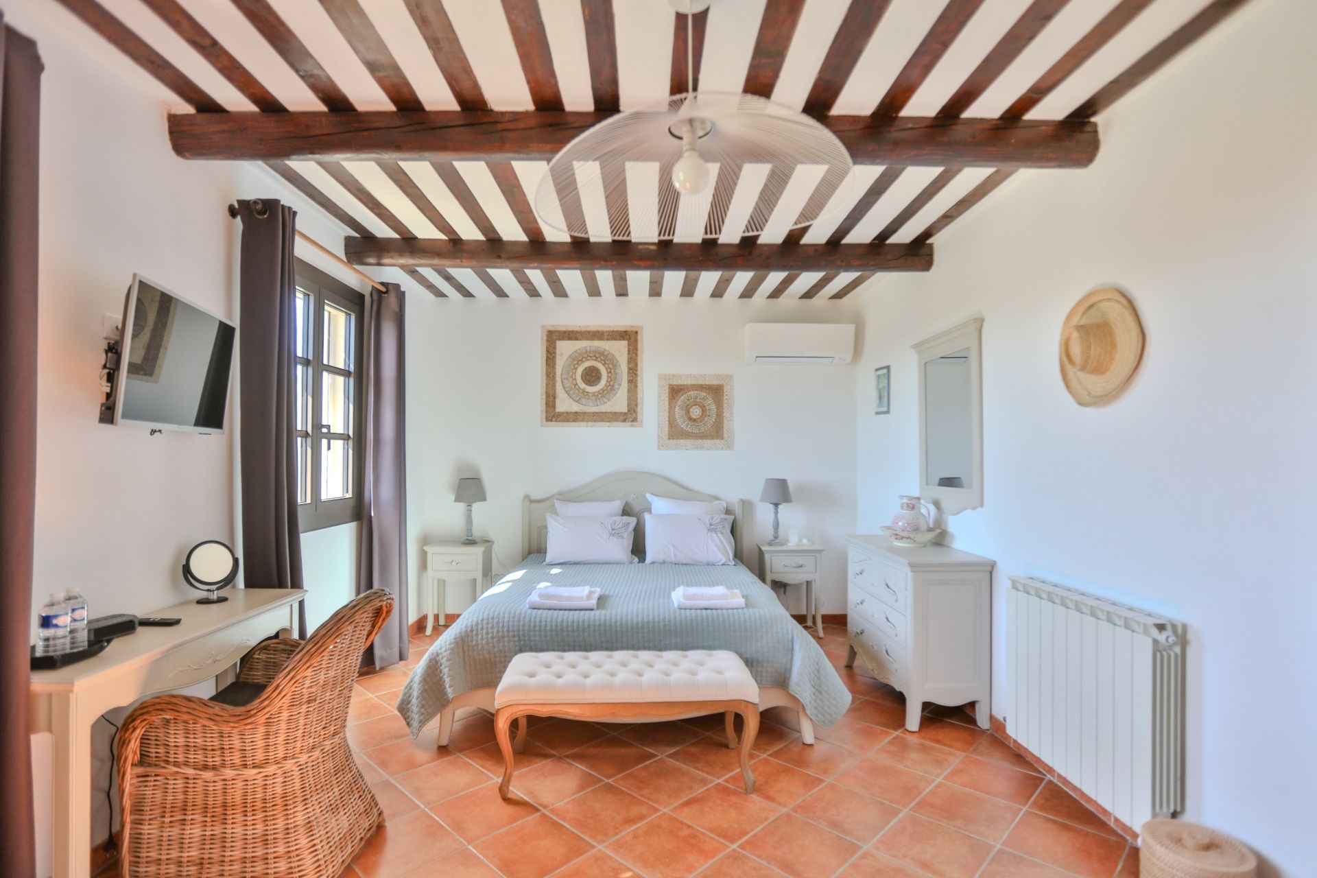 propriété de luxe 10 Pièces en vente sur MURS (84220)