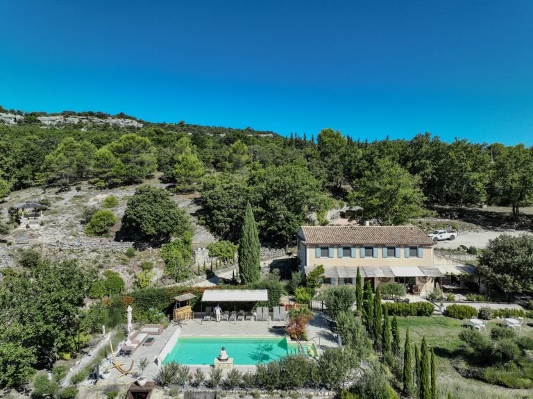 luxury property 10 Rooms for sale on MURS (84220)