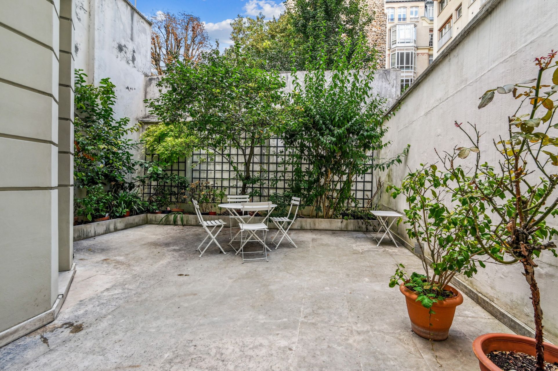 luxury house 7 Rooms for sale on PARIS (75016)
