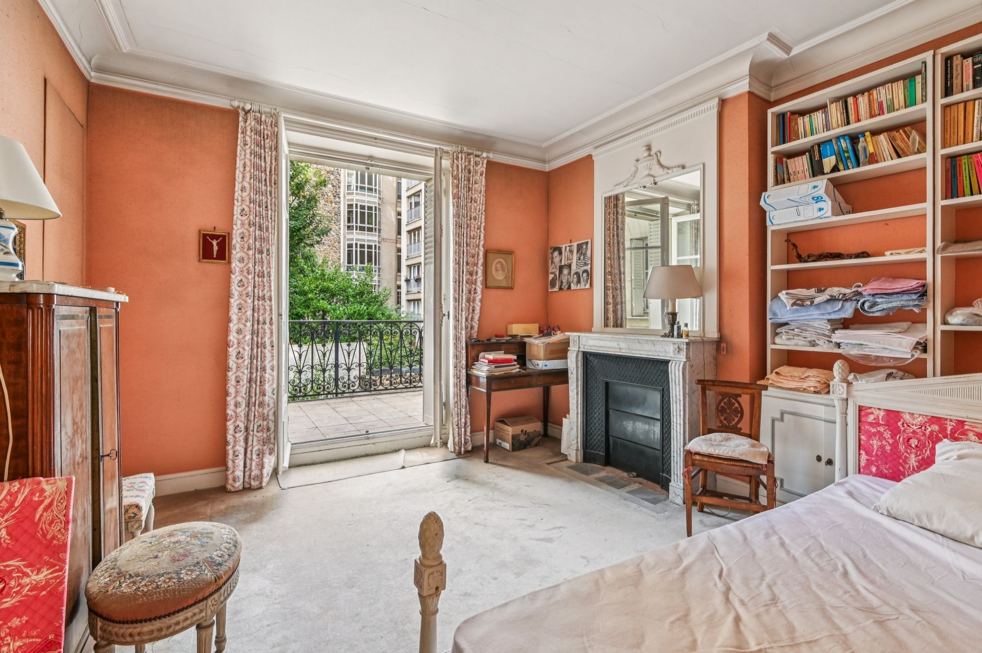 luxury house 7 Rooms for sale on PARIS (75016)