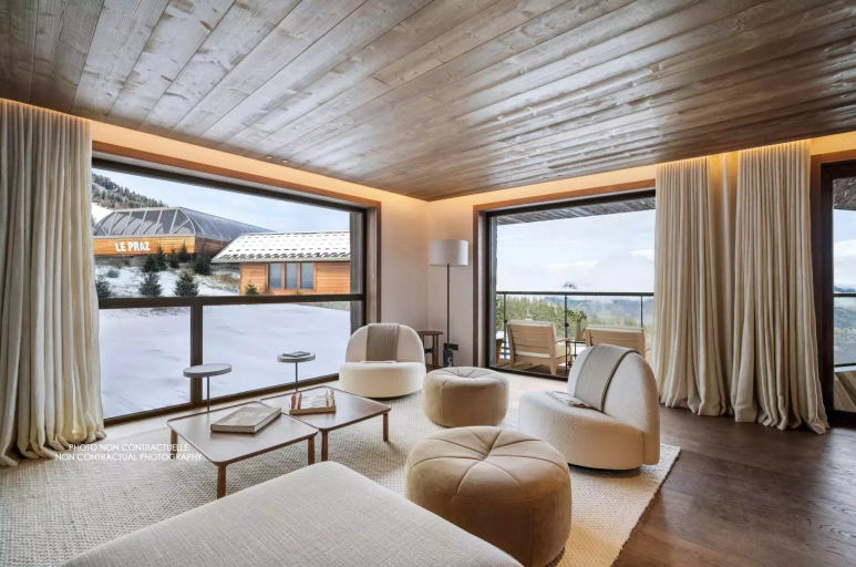 luxury apartment 5 Rooms for seasonal rent on COURCHEVEL (73120)