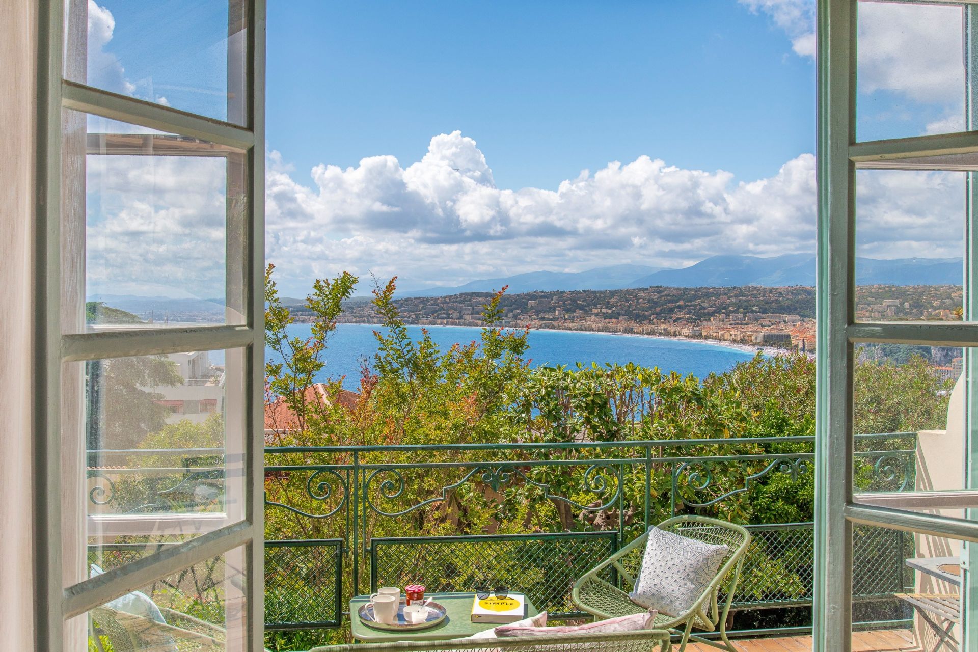 luxury apartment 3 Rooms for sale on NICE (06000)