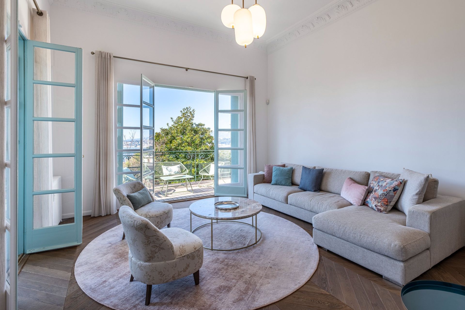 luxury apartment 3 Rooms for sale on NICE (06000)