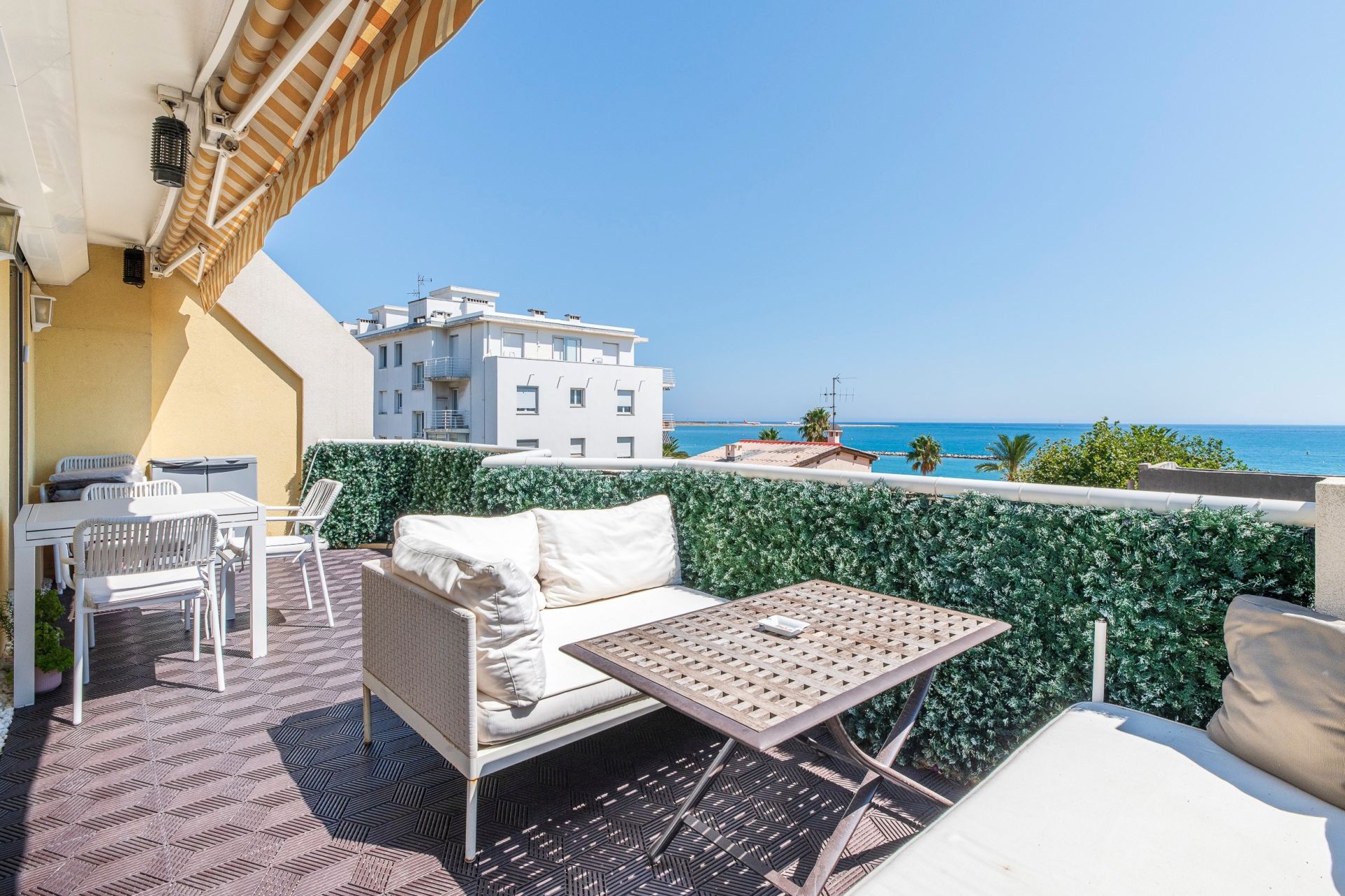 appartement de luxe 4 Pièces en vente sur ST LAURENT DU VAR (06700)