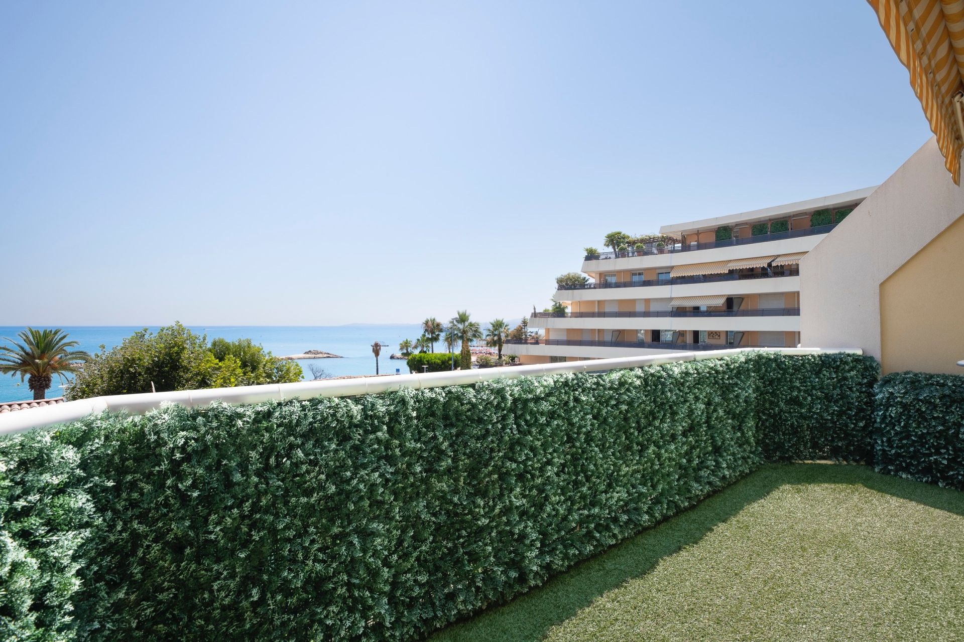 appartement de luxe 4 Pièces en vente sur ST LAURENT DU VAR (06700)