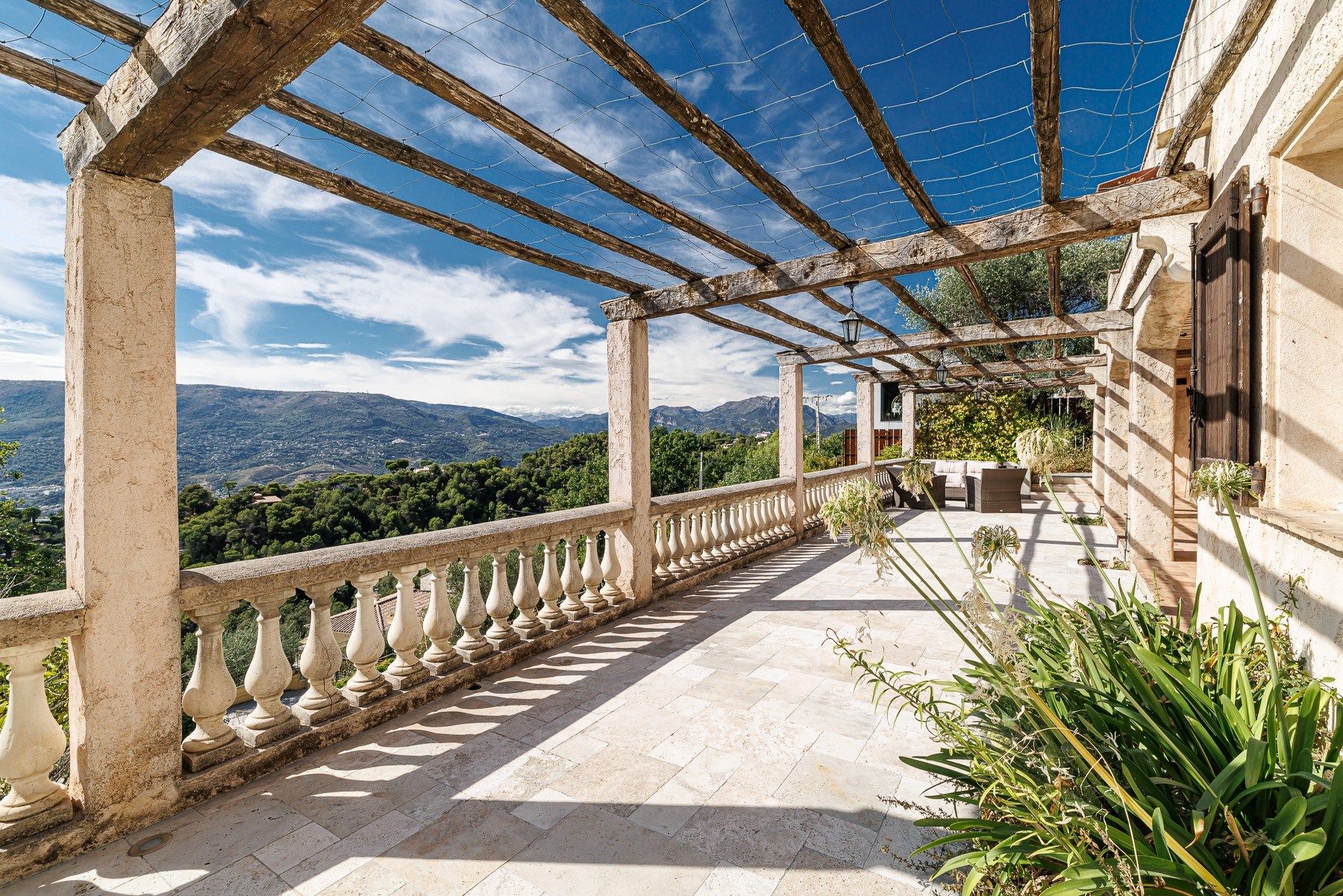 maison provençale de luxe 5 Pièces en vente sur ASPREMONT (06790)