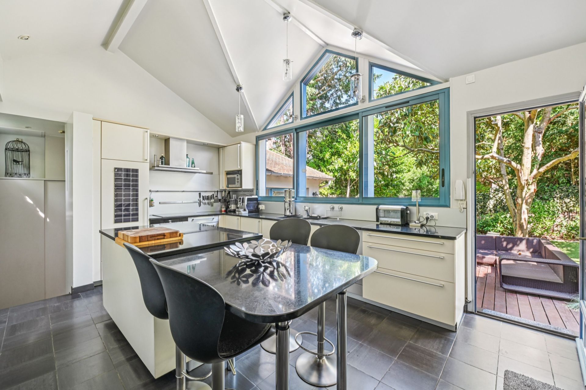 luxury house 6 Rooms for sale on MEUDON (92190)