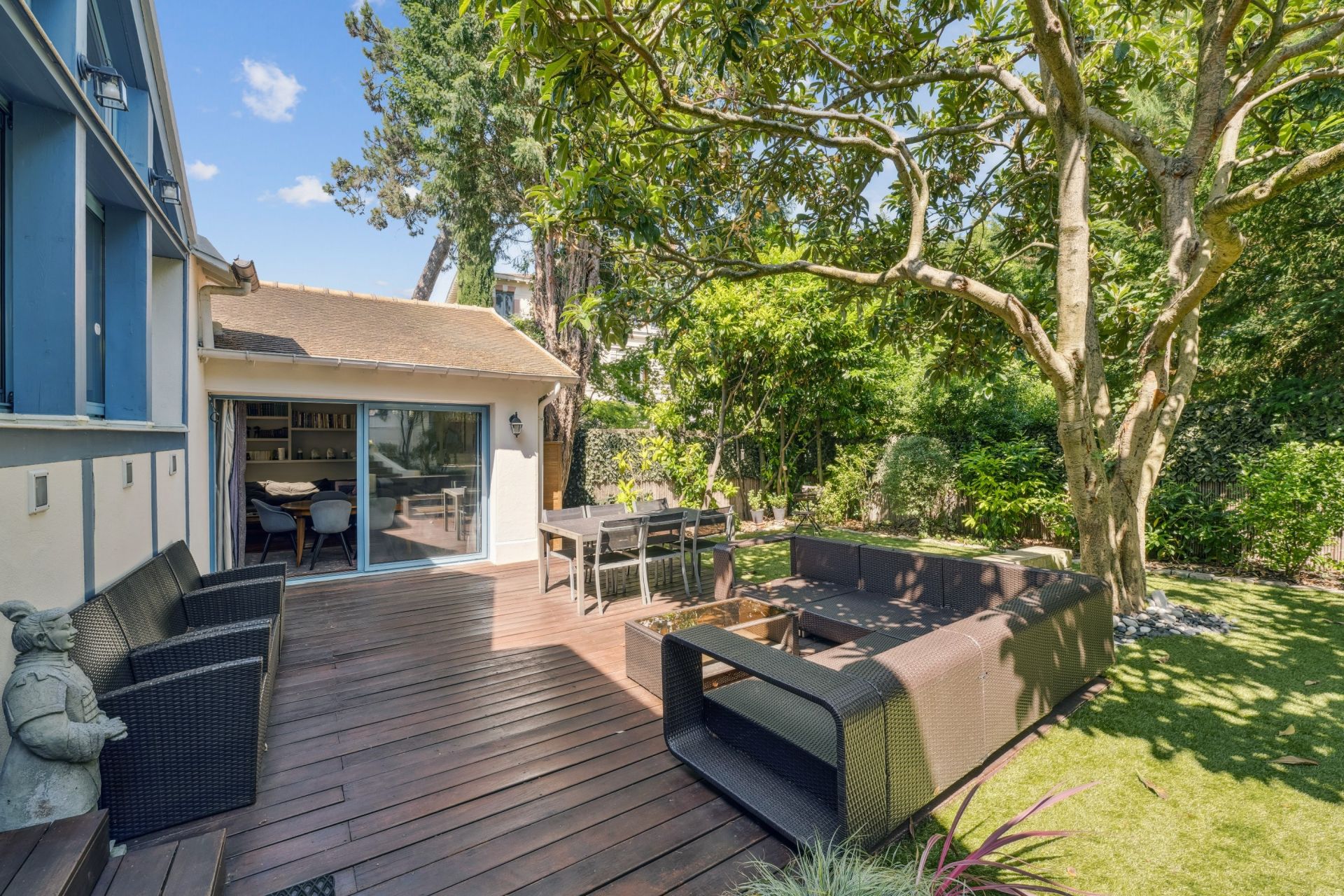 luxury house 6 Rooms for sale on MEUDON (92190)