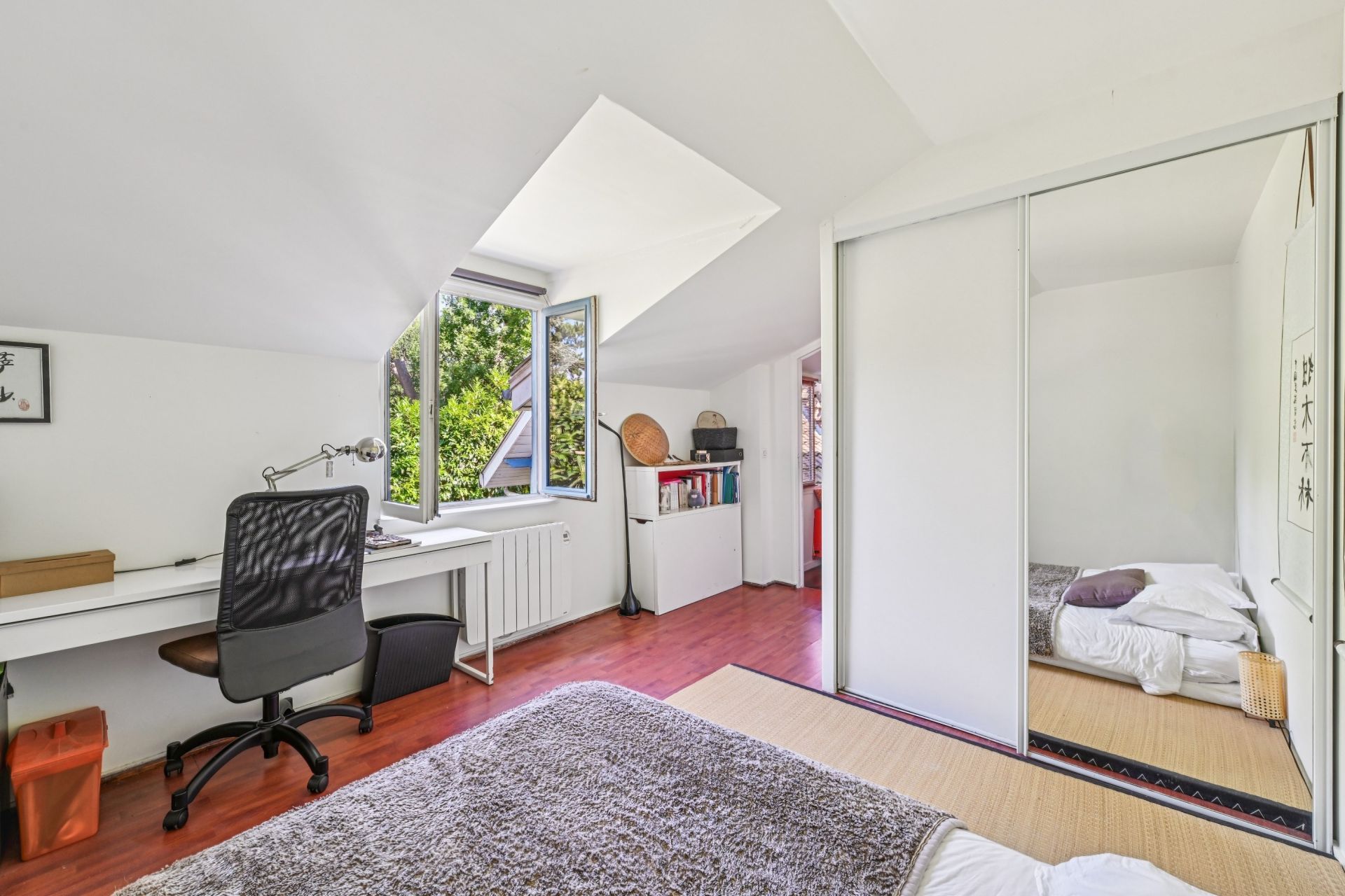 luxury house 6 Rooms for sale on MEUDON (92190)