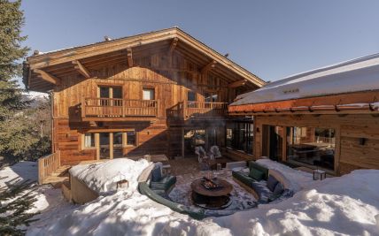 Rental Luxury chalet Courchevel 12&nbsp;Rooms 680&nbsp;m²