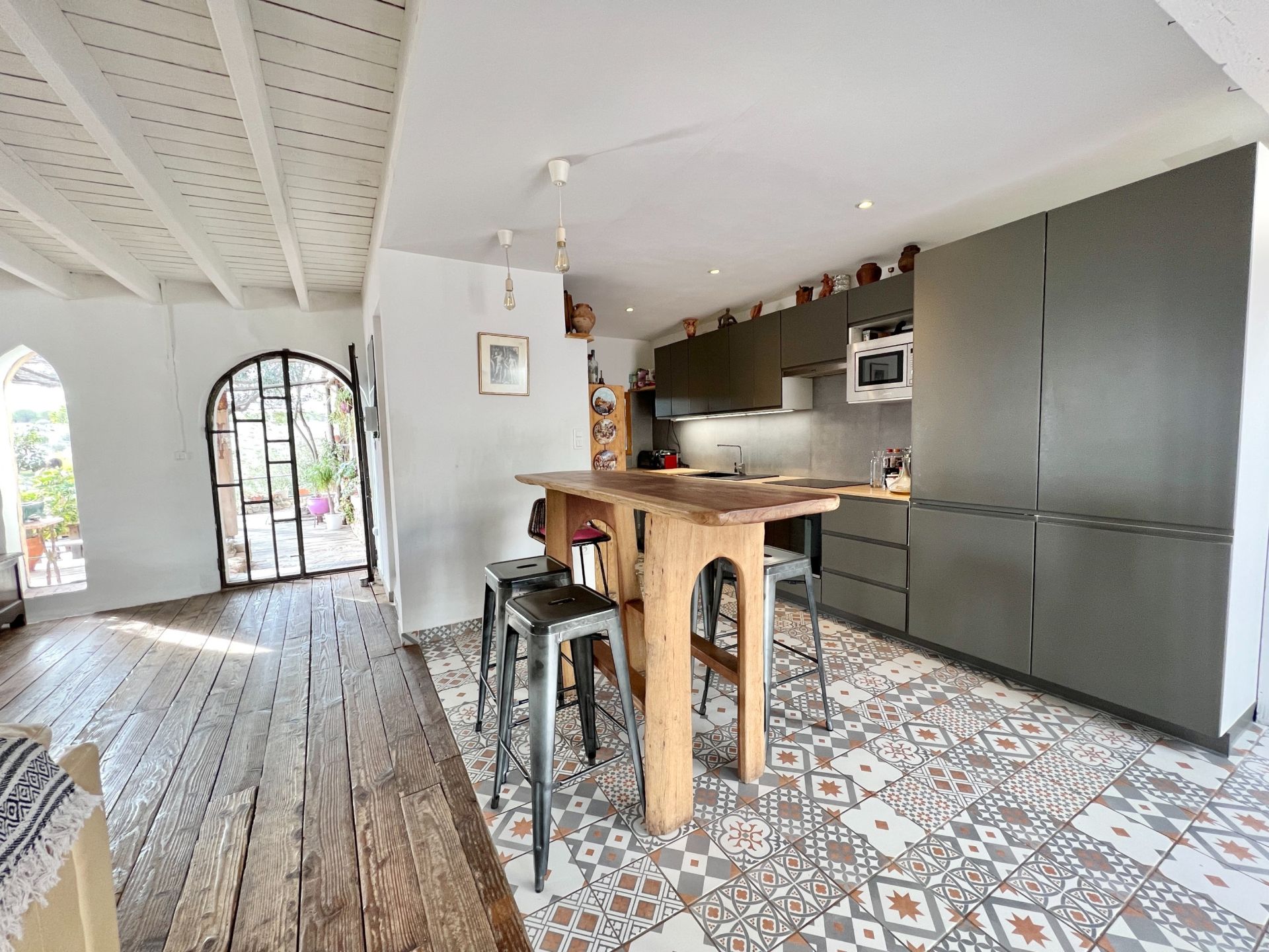 luxury house 6 Rooms for sale on FITOU (11510)