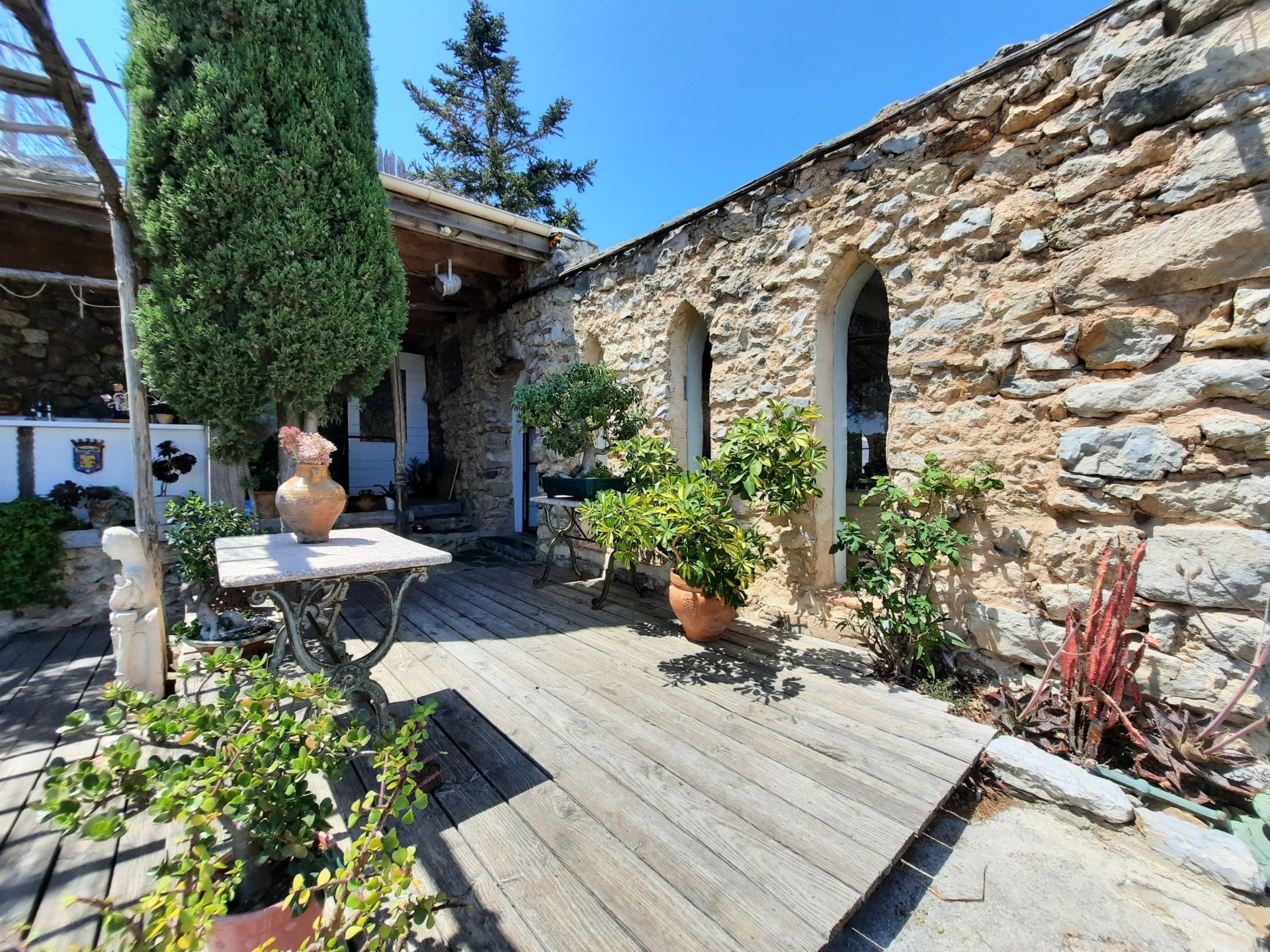 luxury house 6 Rooms for sale on FITOU (11510)