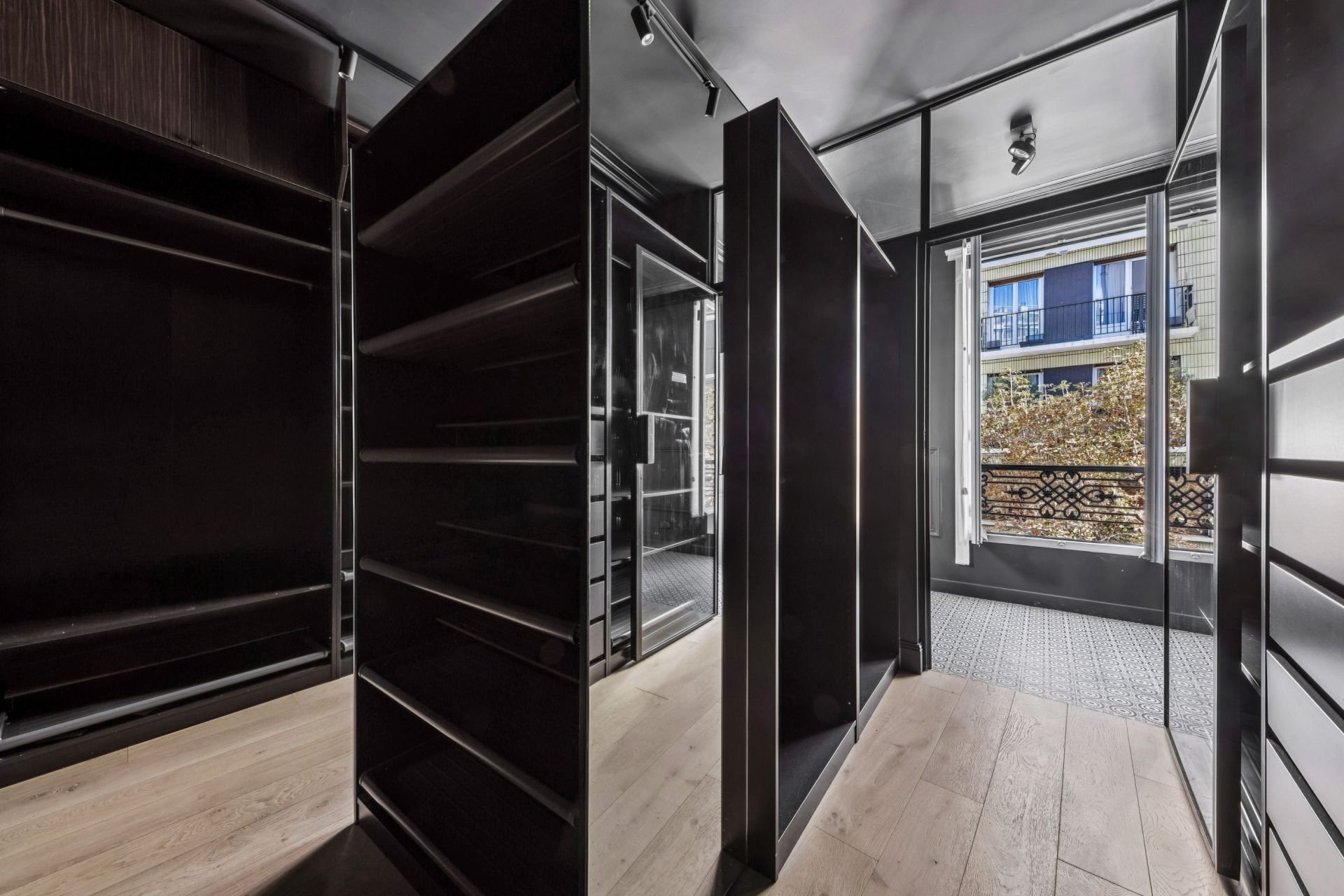 maison de ville 8 Pièces en vente sur PARIS (75016)