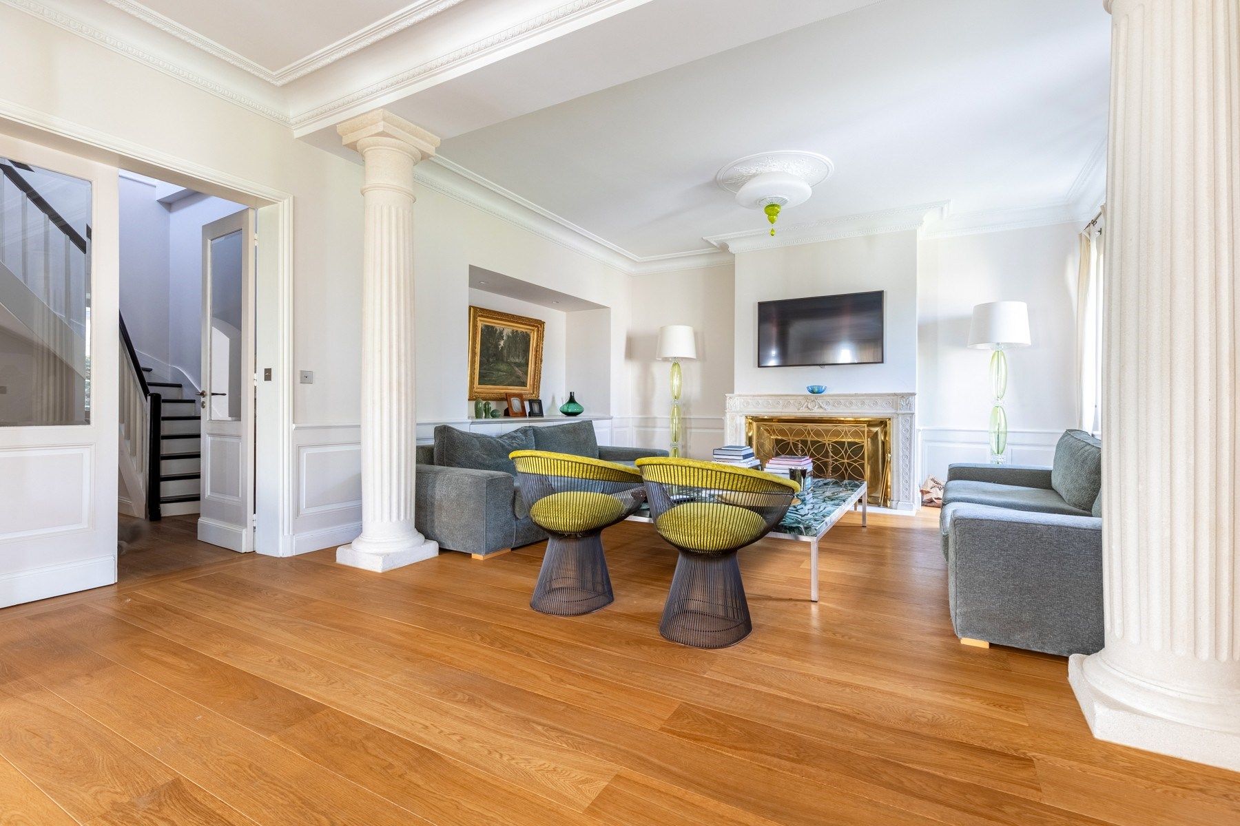 luxury house 8 Rooms for sale on BORDEAUX (33000)