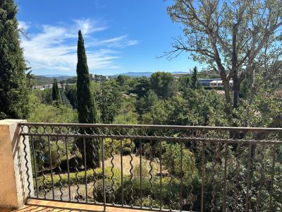 Vente Maison de luxe Aix-en-Provence 8 Pièces 237 m²