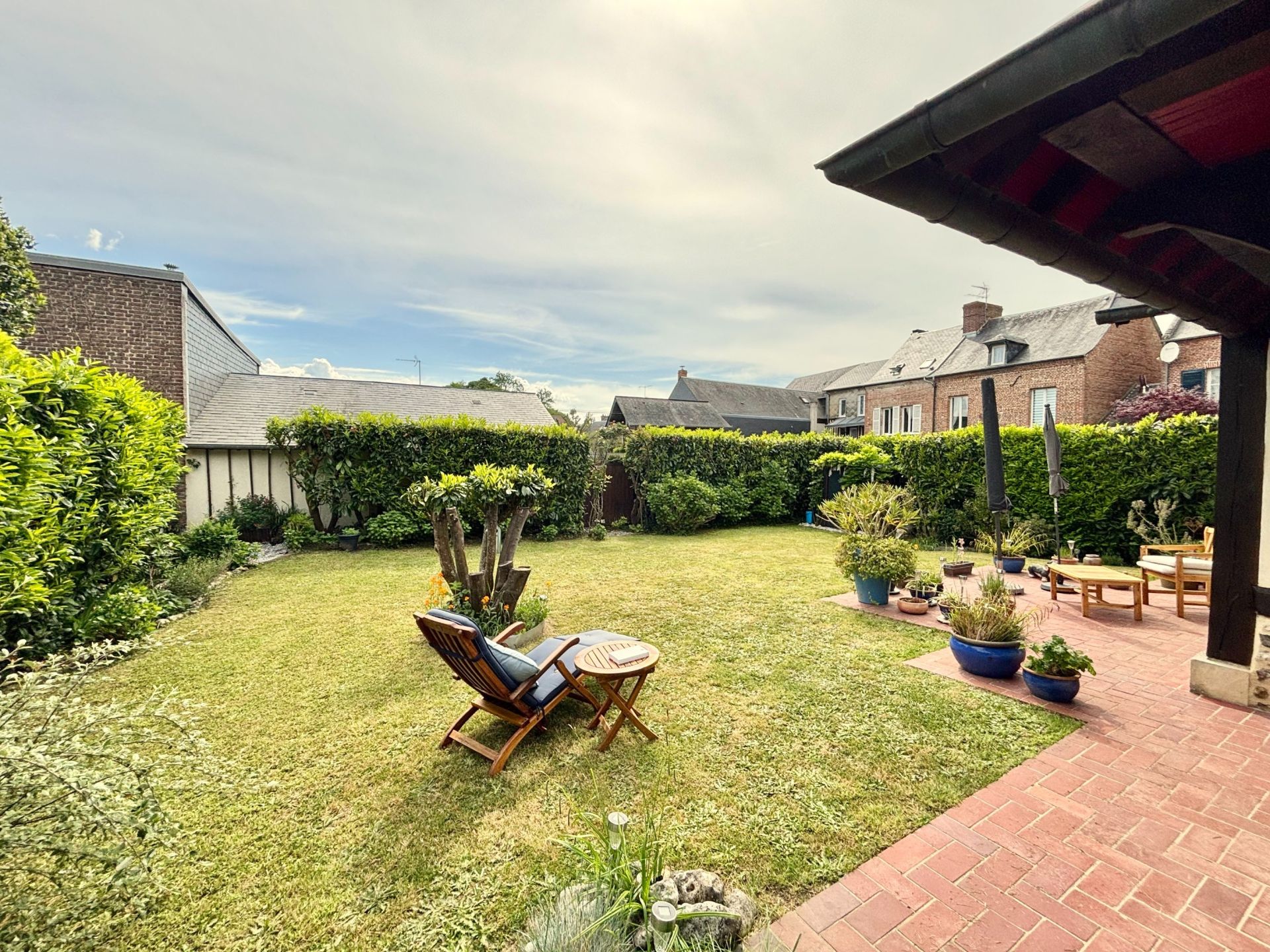 luxury house 5 Rooms for sale on BEAUMONT EN AUGE (14950)