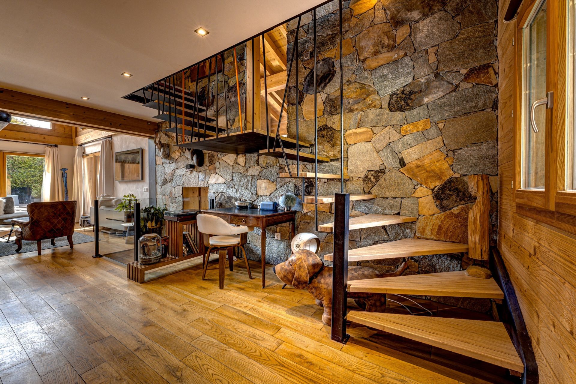 luxury chalet 6 Rooms for sale on CHAMONIX MONT BLANC (74400)