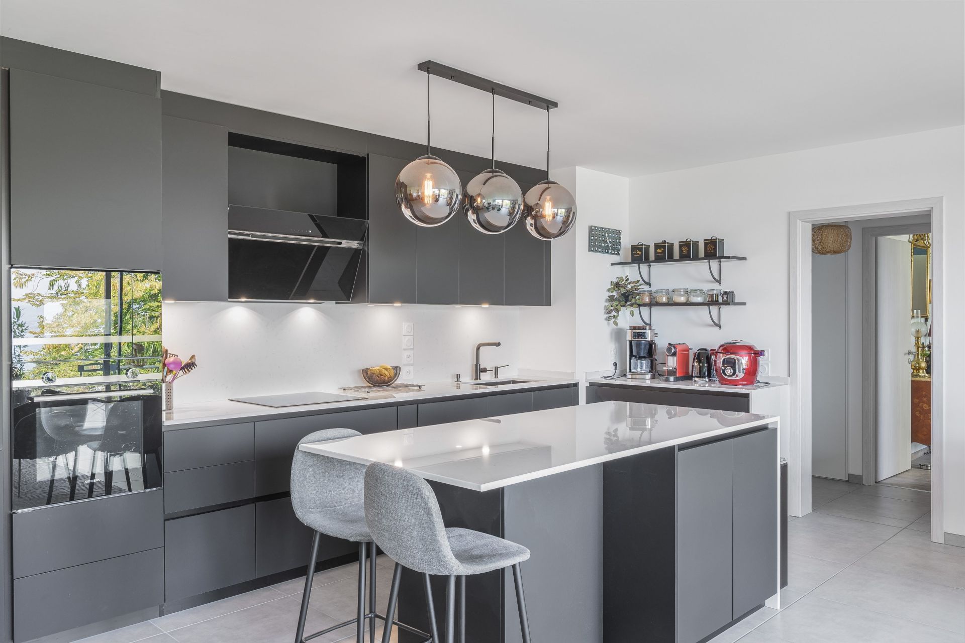 luxury apartment 4 Rooms for sale on EVIAN LES BAINS (74500)