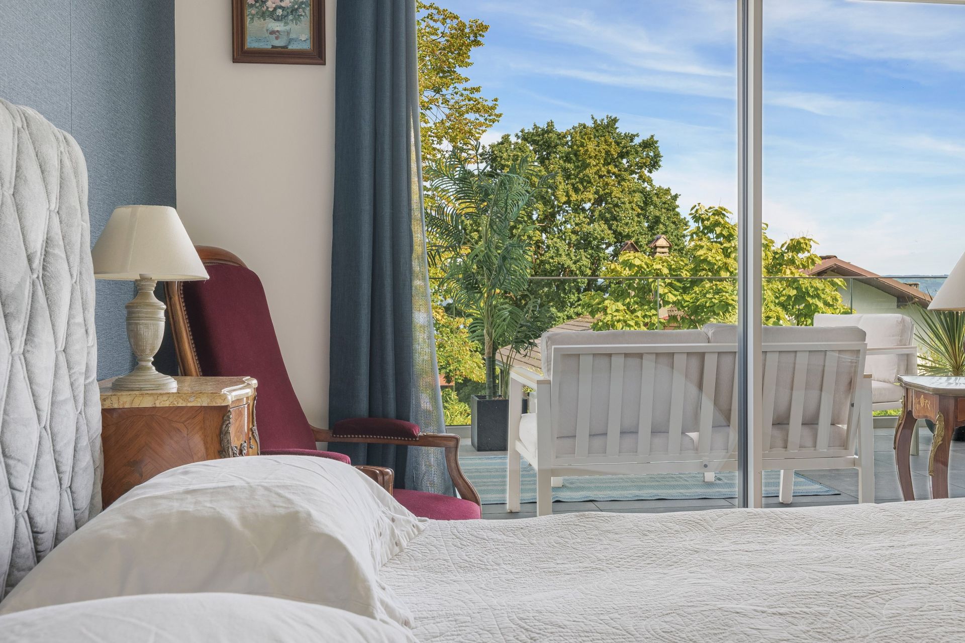 luxury apartment 4 Rooms for sale on EVIAN LES BAINS (74500)