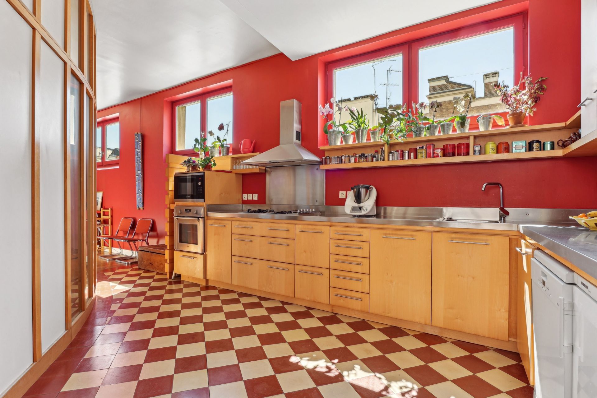 luxury apartment 7 Rooms for sale on PARIS (75009)