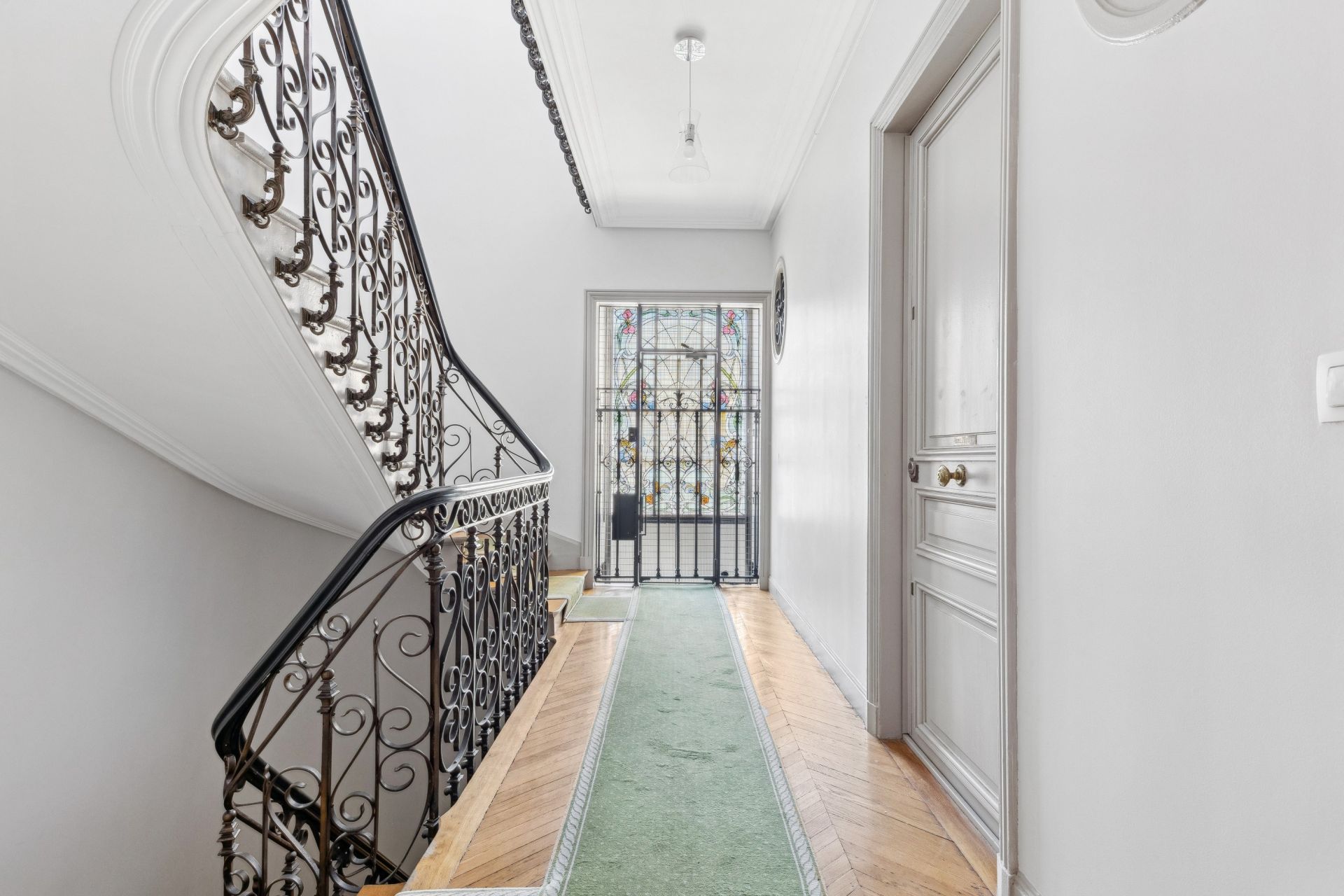 luxury apartment 7 Rooms for sale on PARIS (75009)