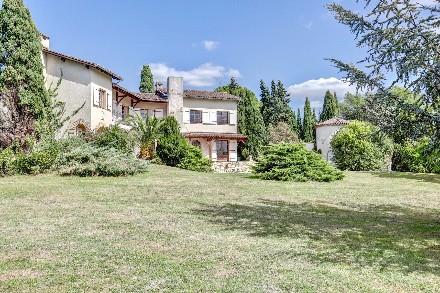 luxury house 6 Rooms for sale on ST JEAN (31240)