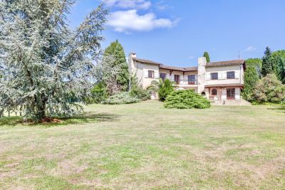 Sale Luxury house Saint-Jean 6 Rooms 242 m²