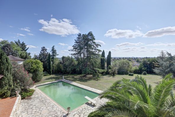 Sale Luxury house Saint-Jean 6 Rooms 242 m²