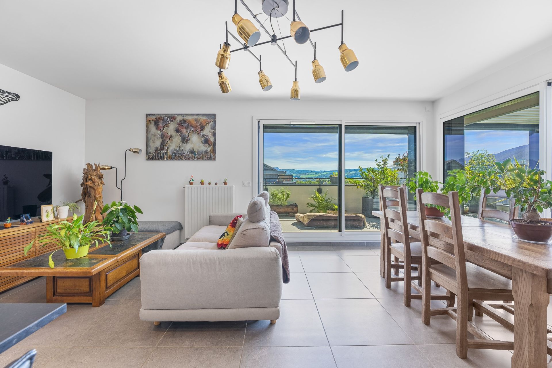 luxury apartment 4 Rooms for sale on VETRAZ MONTHOUX (74100)