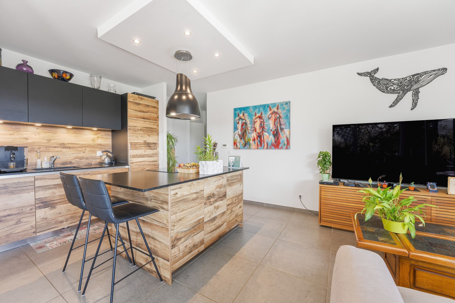 luxury apartment 4 Rooms for sale on VETRAZ MONTHOUX (74100)