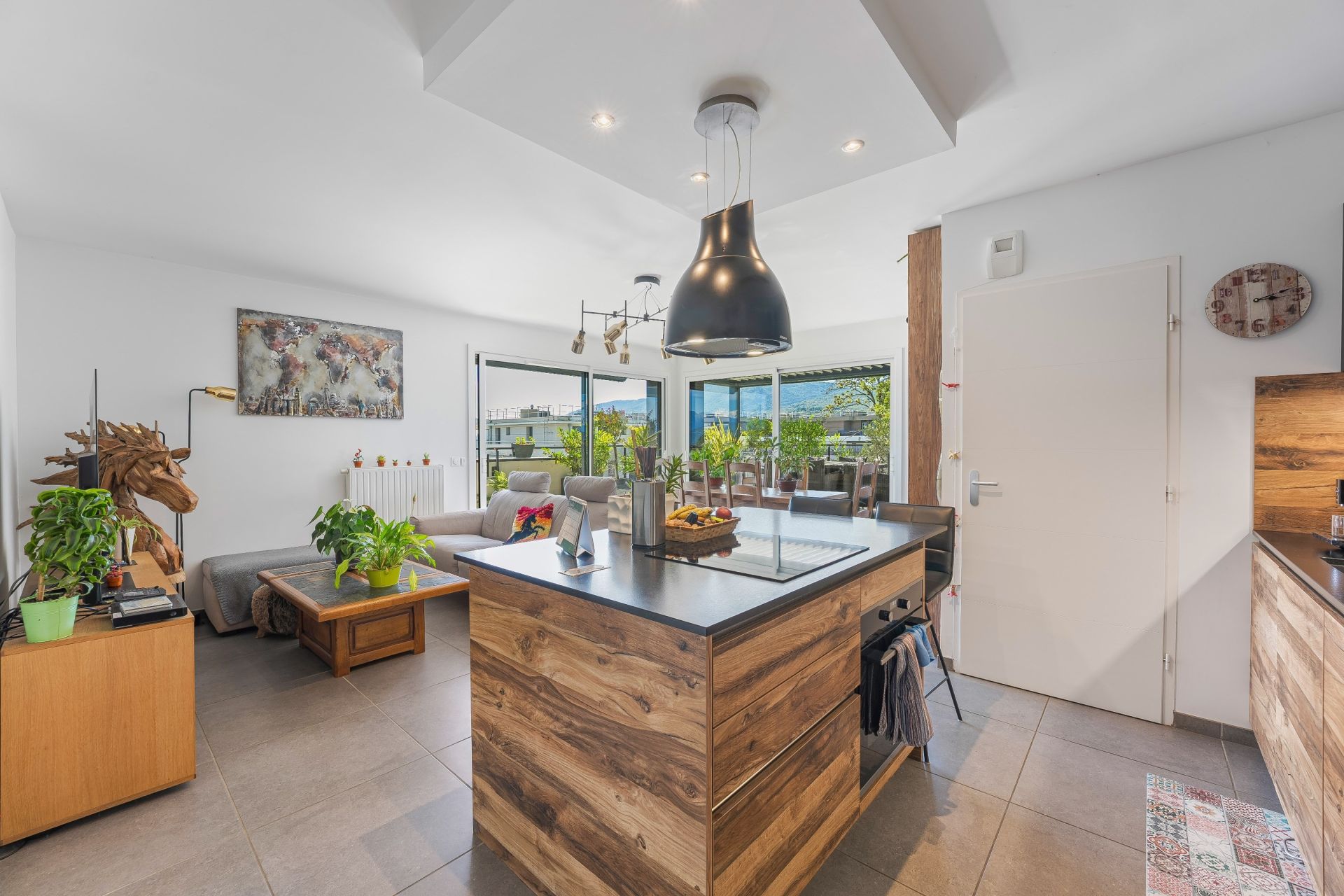 luxury apartment 4 Rooms for sale on VETRAZ MONTHOUX (74100)