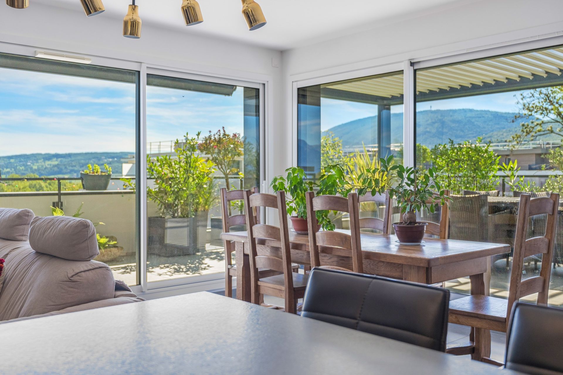 luxury apartment 4 Rooms for sale on VETRAZ MONTHOUX (74100)