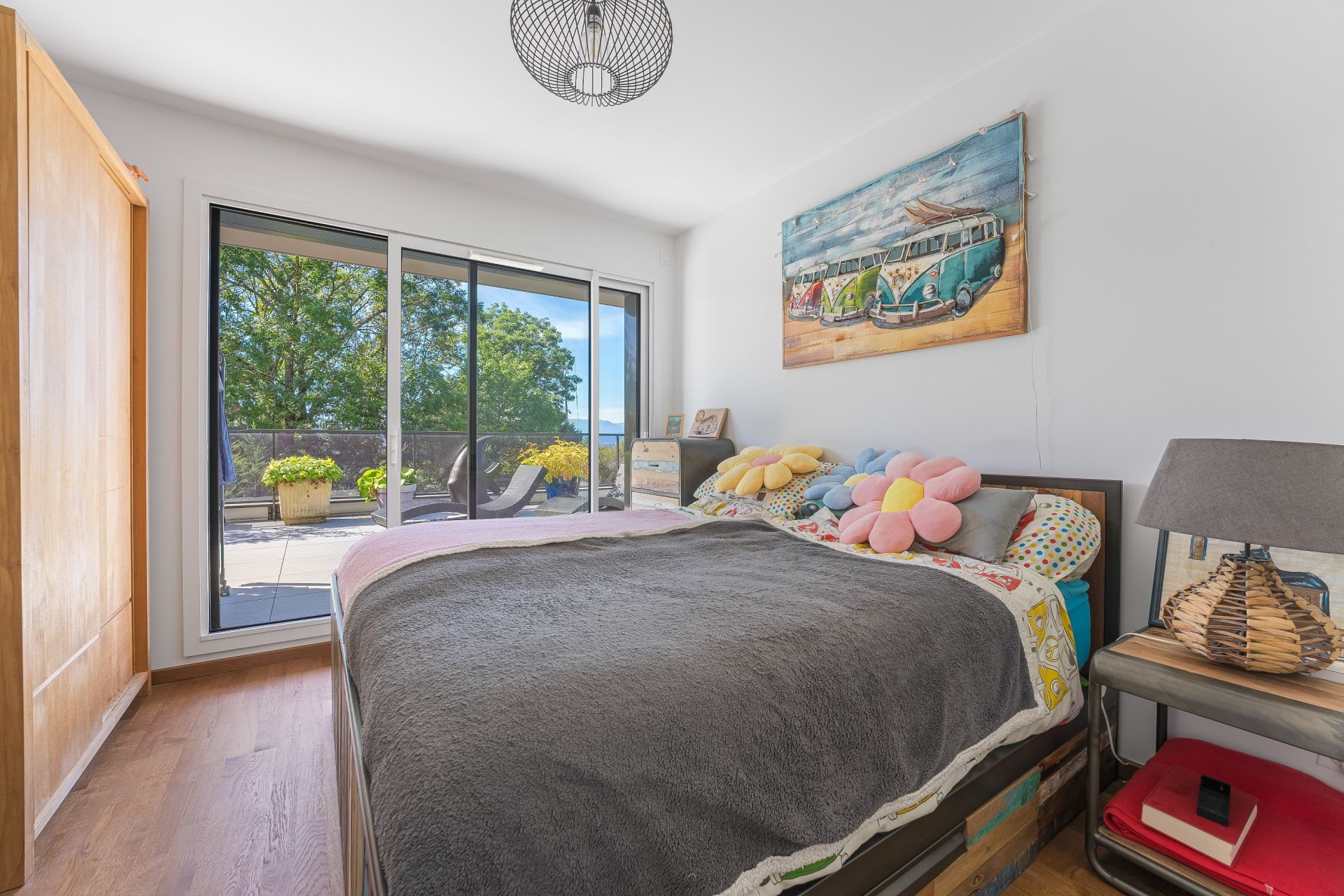 luxury apartment 4 Rooms for sale on VETRAZ MONTHOUX (74100)