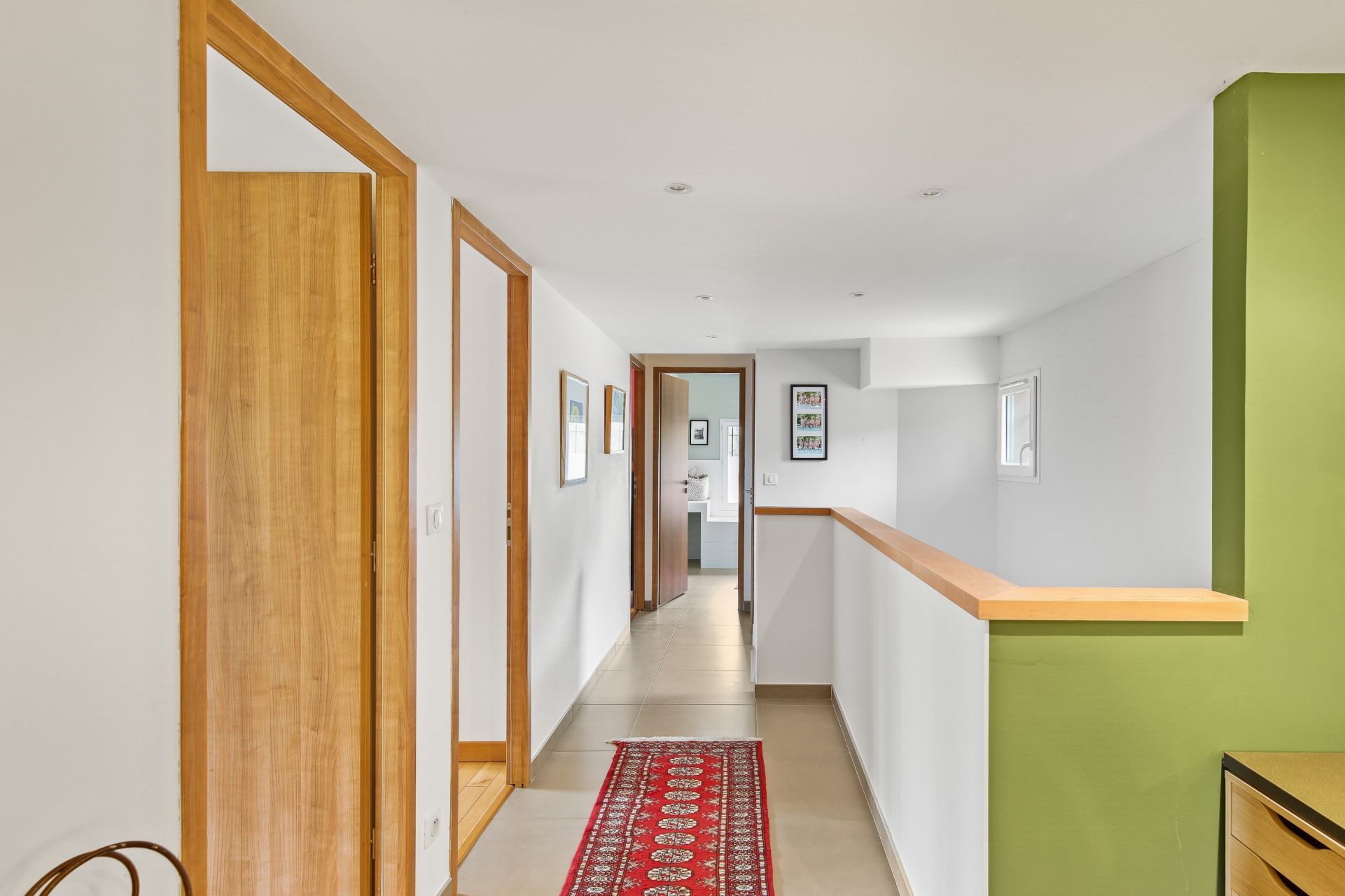 luxury house 7 Rooms for sale on LA CADIERE D AZUR (83740)