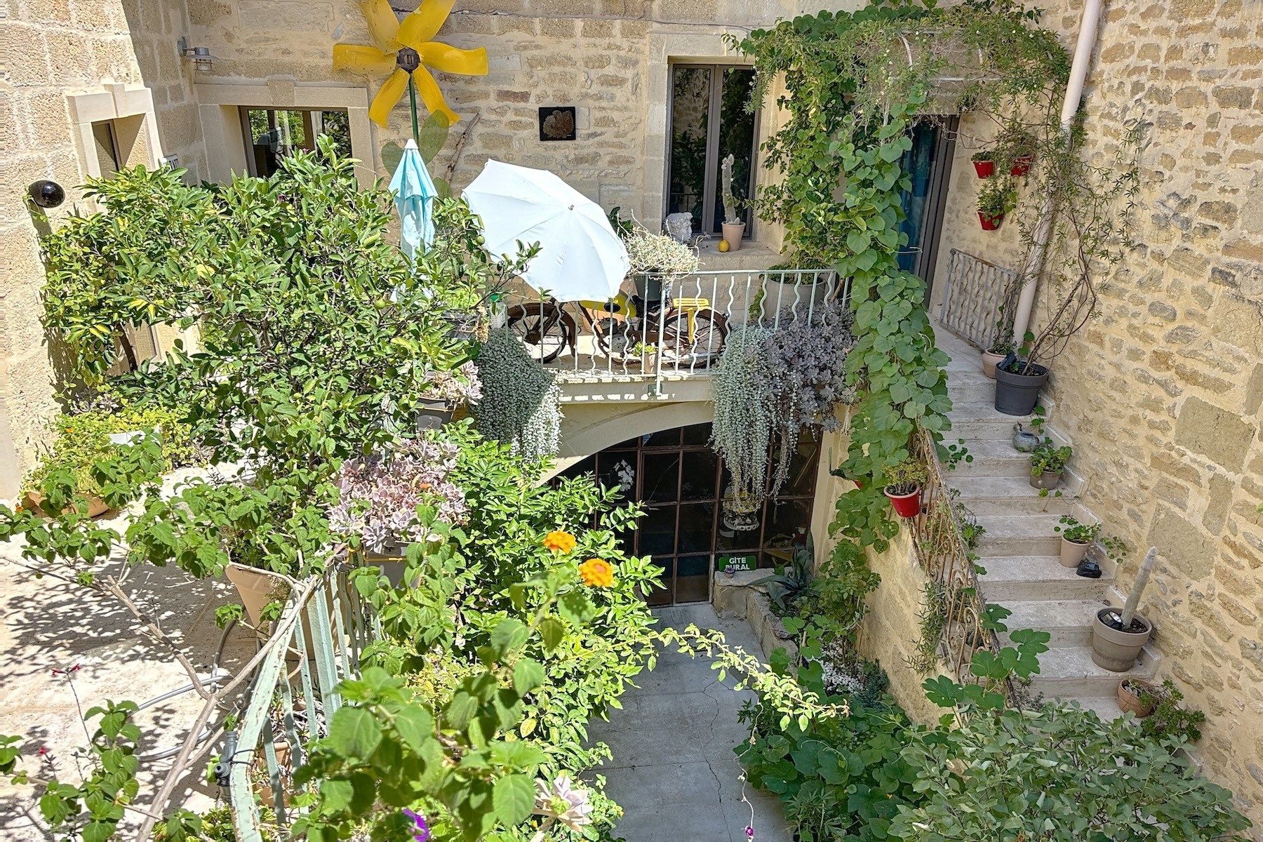 maison de luxe 9 Pièces en vente sur AUBAIS (30250)