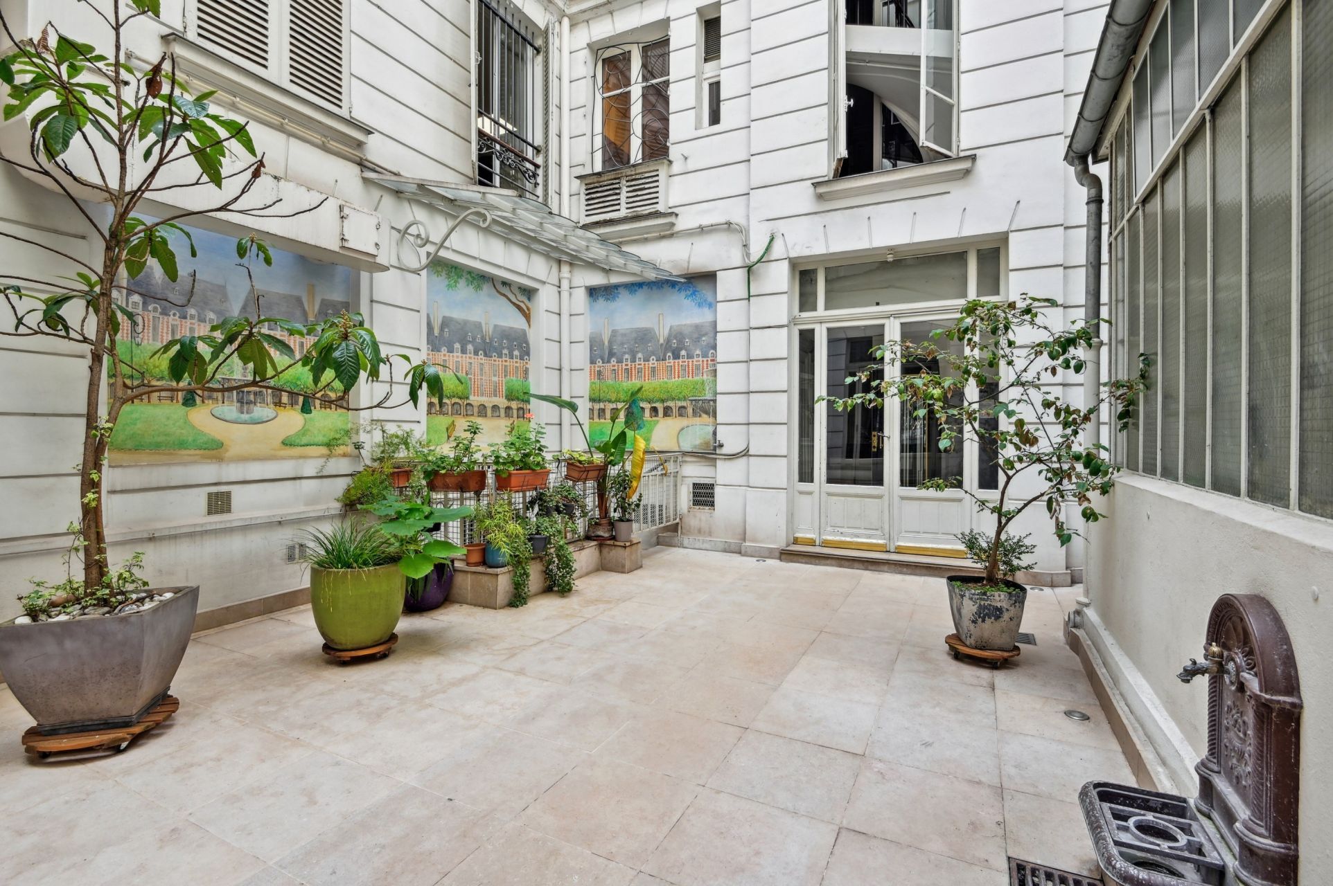 luxury apartment 3 Rooms for sale on PARIS (75004)