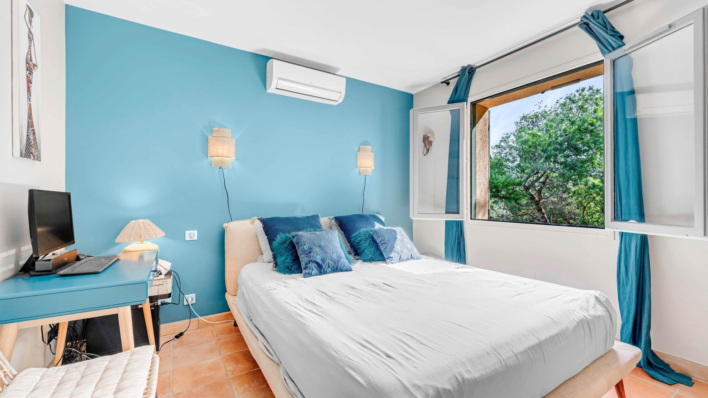 luxury provencale house 6 Rooms for sale on LA CROIX VALMER (83420)