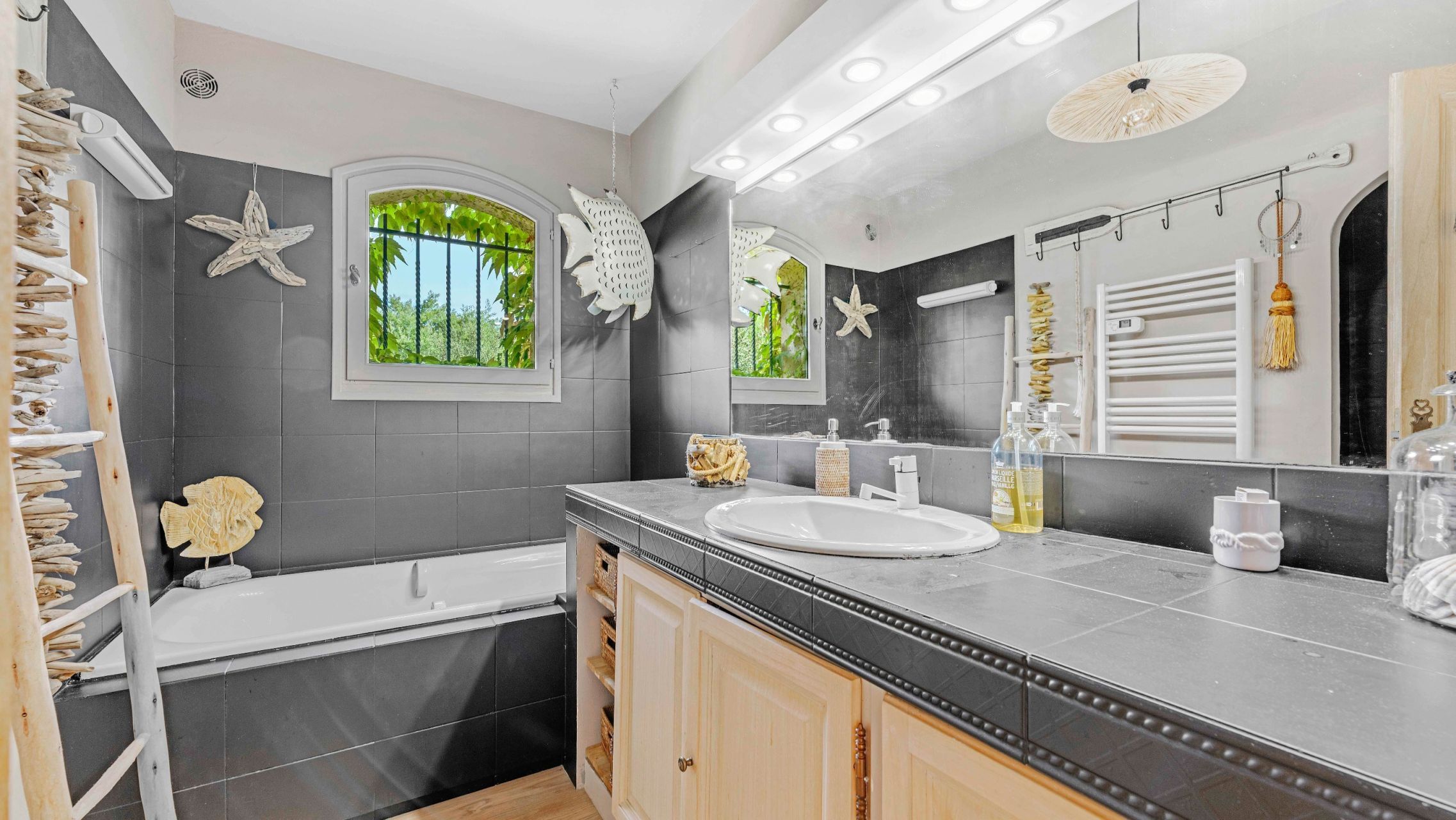 maison provençale de luxe 6 Pièces en vente sur LA CROIX VALMER (83420)