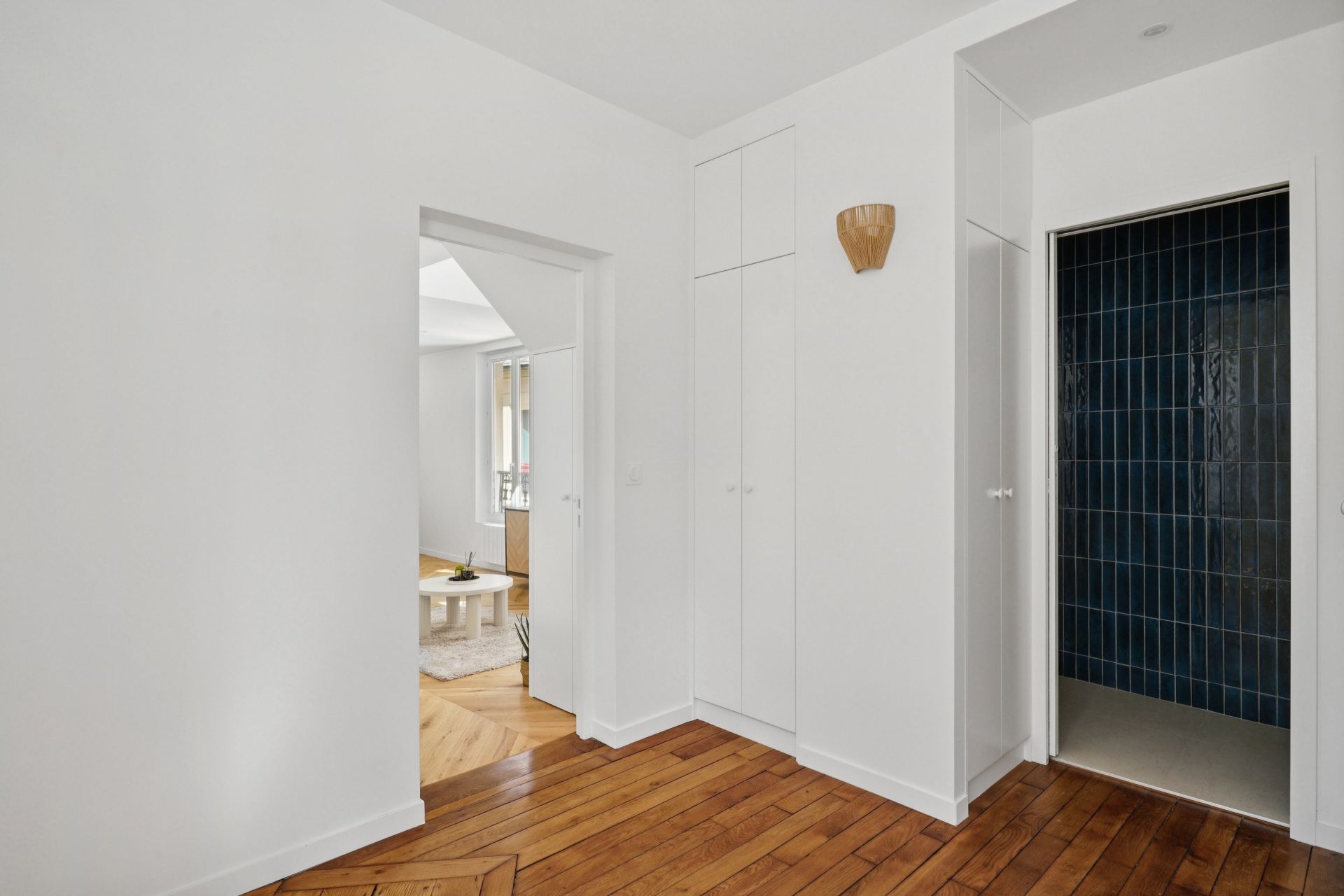 luxury apartment 3 Rooms for sale on PARIS (75116)